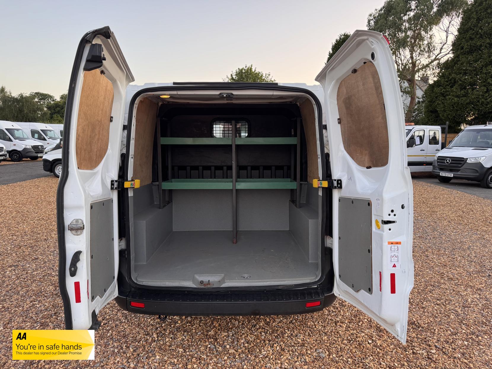 Ford Transit Custom 2.0 280 EcoBlue Crew Van Double Cab 5dr Diesel Manual L1 H1 Euro 6 (5 Seat) (105 ps)