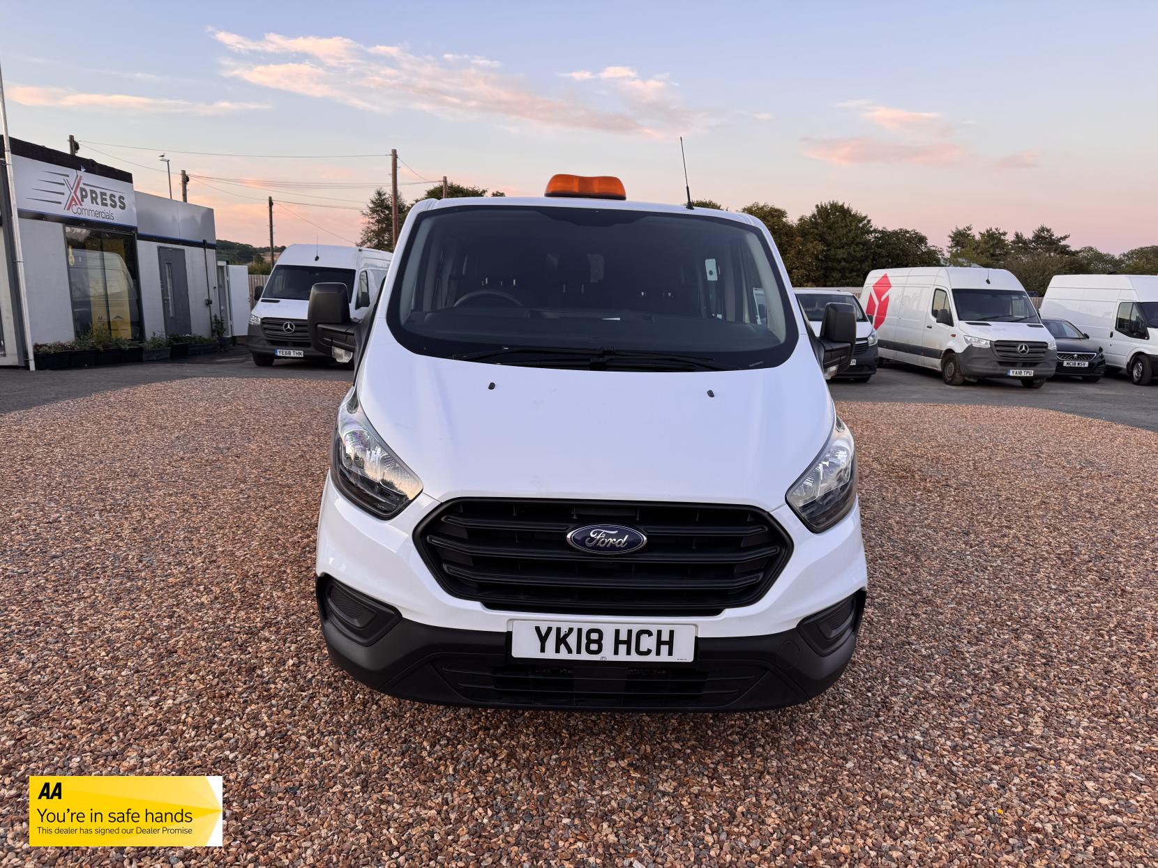 Ford Transit Custom 2.0 280 EcoBlue Crew Van Double Cab 5dr Diesel Manual L1 H1 Euro 6 (5 Seat) (105 ps)