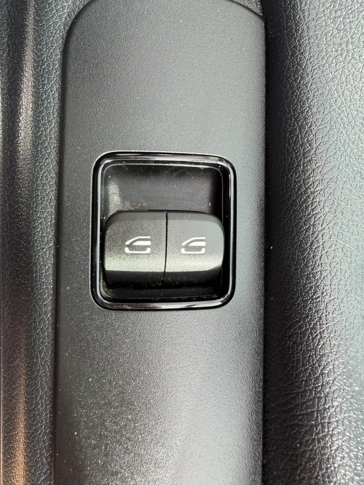 Mercedes-Benz Sprinter 2.1 316 CDI Panel Van 5dr Diesel Manual RWD L2 H2 Euro 6 (163 ps)