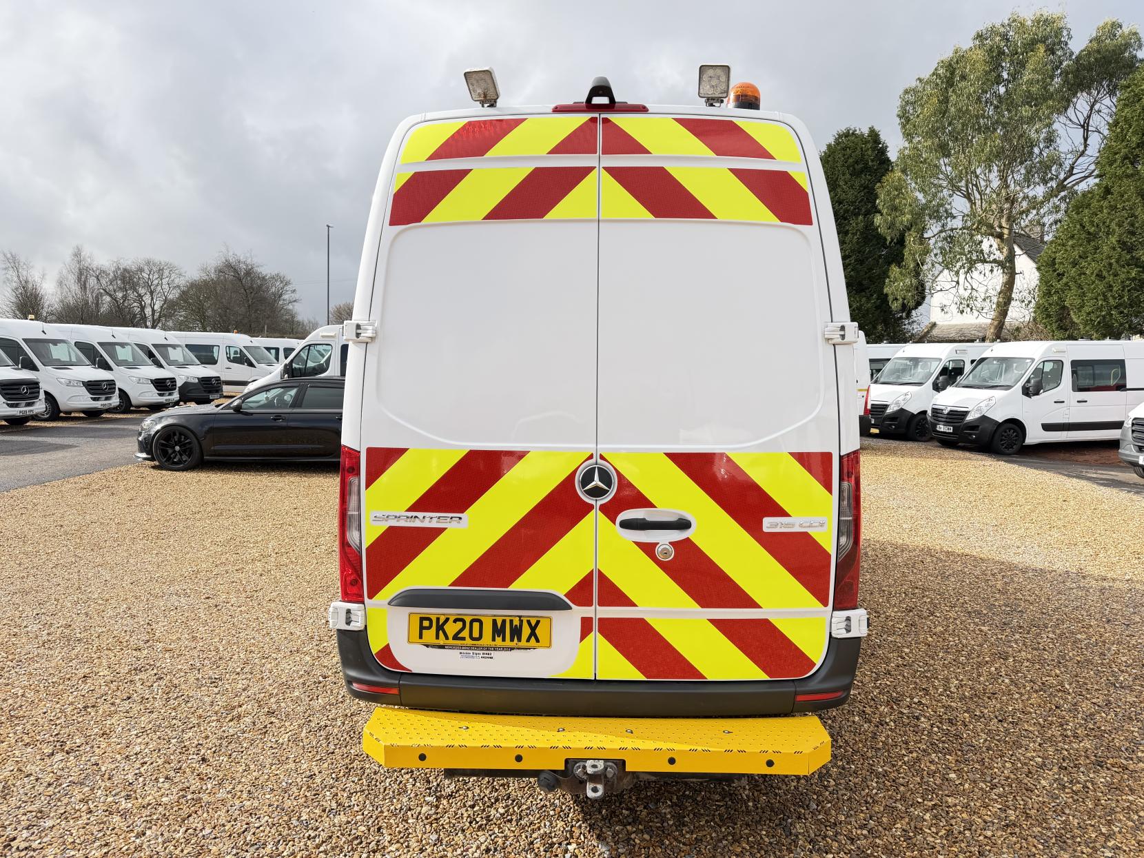 Mercedes-Benz Sprinter 2.1 316 CDI Panel Van 5dr Diesel Manual RWD L2 H2 Euro 6 (163 ps)