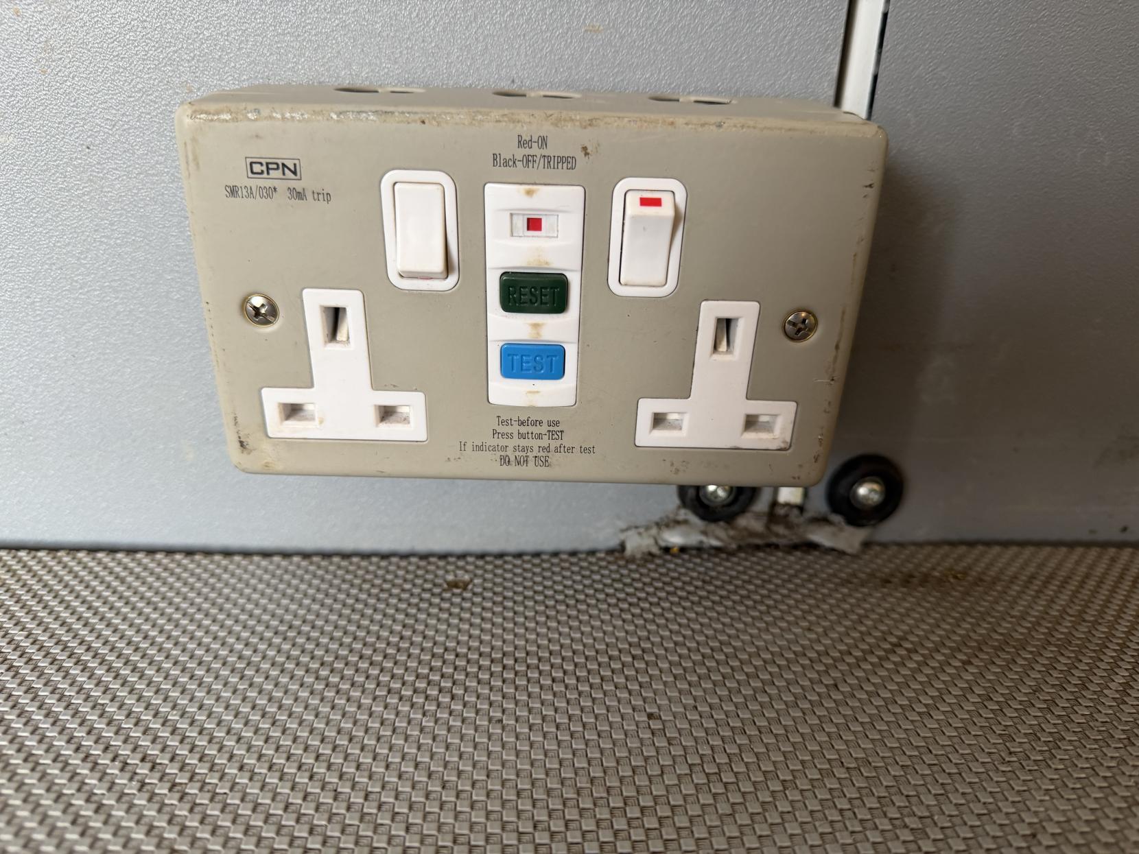 Mercedes-Benz Sprinter 2.1 316 CDI Panel Van 5dr Diesel Manual RWD L2 H2 Euro 6 (163 ps)