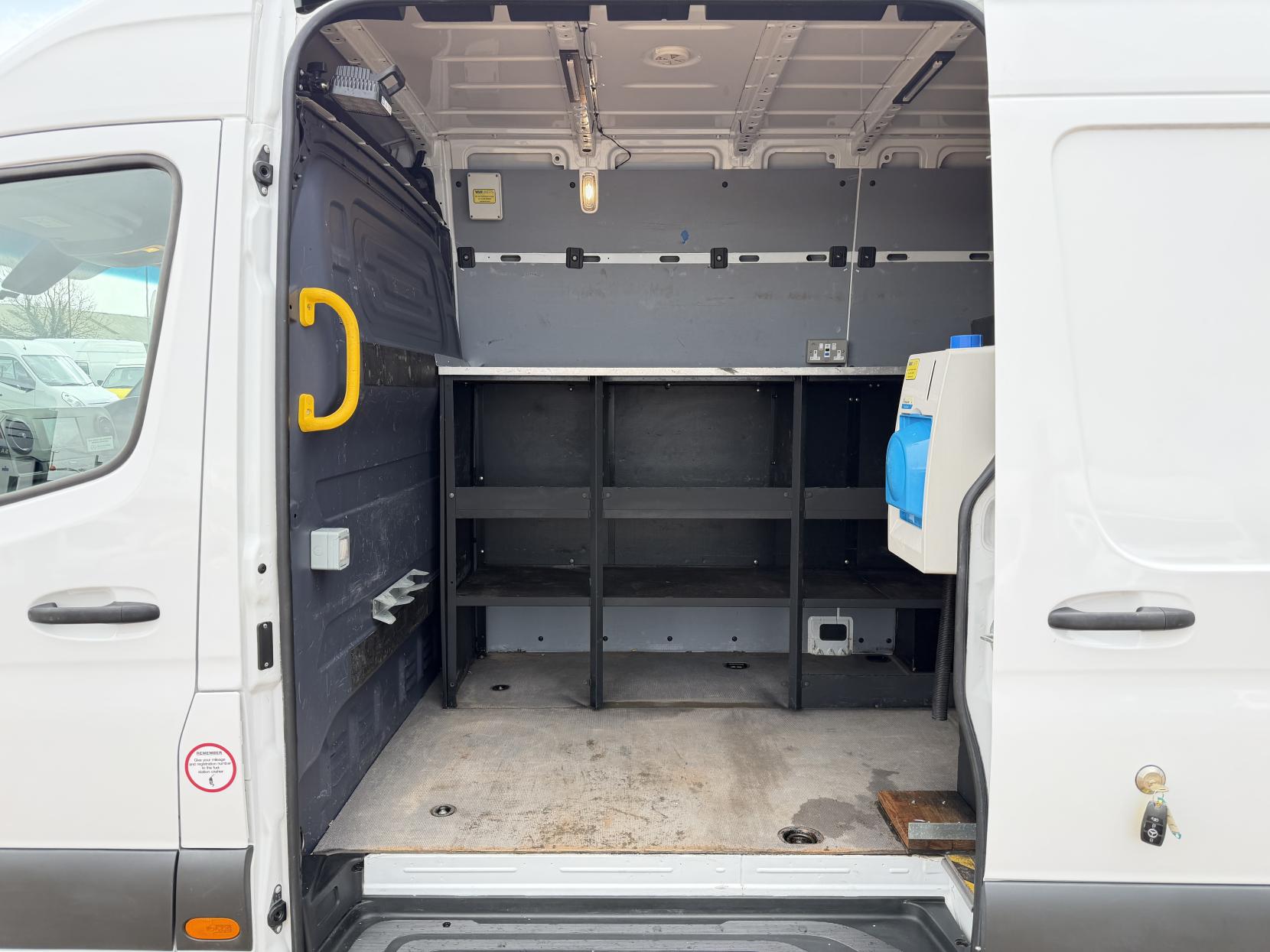 Mercedes-Benz Sprinter 2.1 316 CDI Panel Van 5dr Diesel Manual RWD L2 H2 Euro 6 (163 ps)