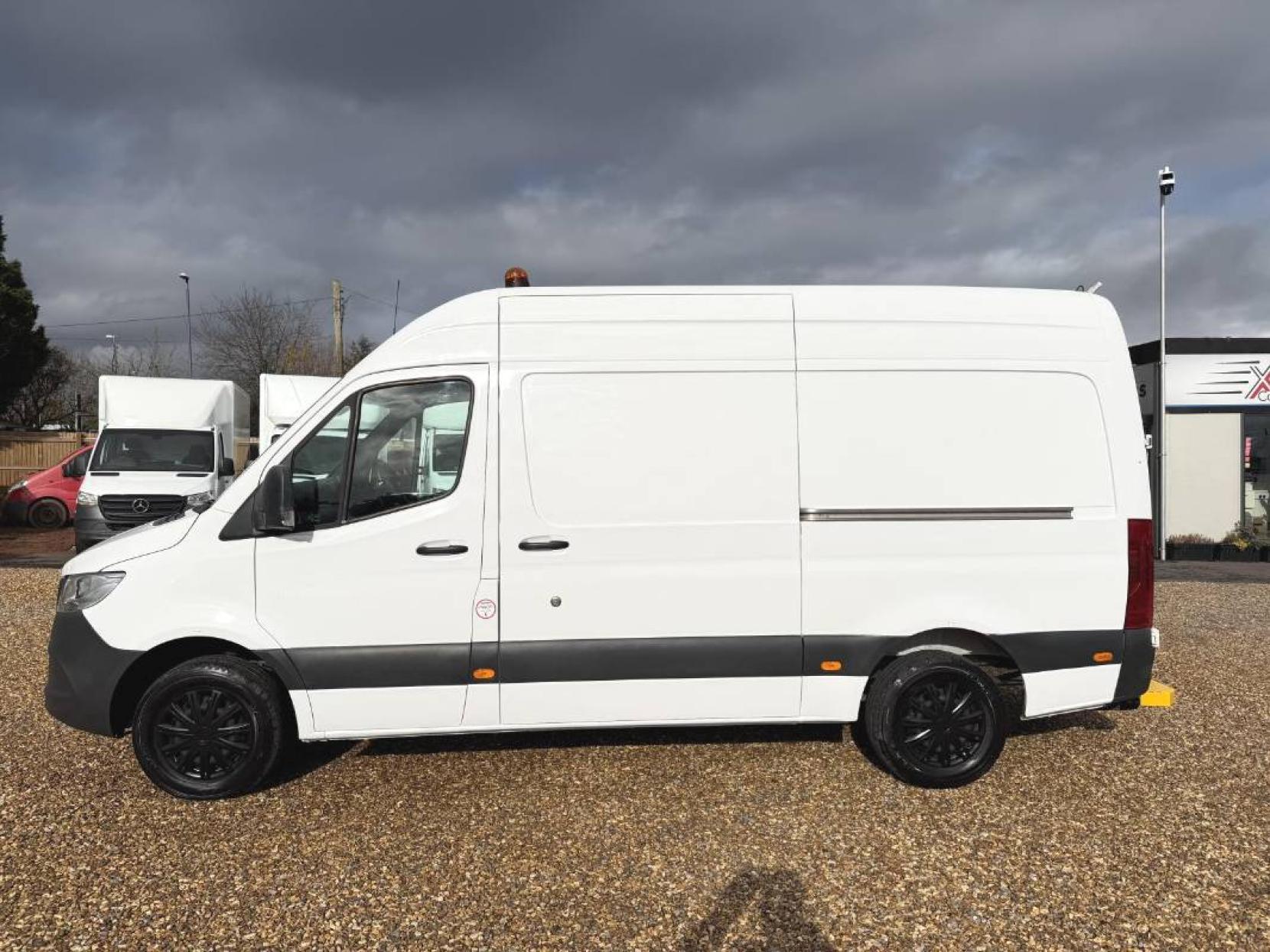 Mercedes-Benz Sprinter 2.1 316 CDI Panel Van 5dr Diesel Manual RWD L2 H2 Euro 6 (163 ps)