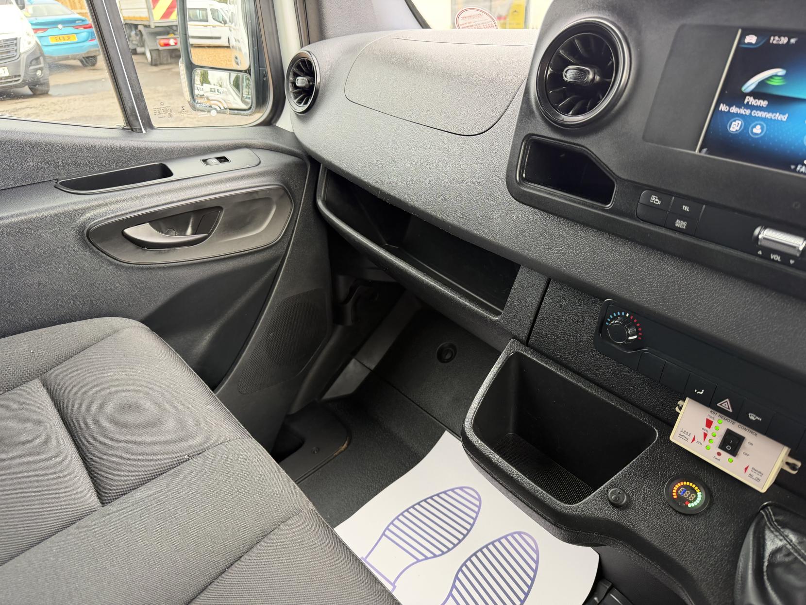 Mercedes-Benz Sprinter 2.1 316 CDI Panel Van 5dr Diesel Manual RWD L2 H2 Euro 6 (163 ps)