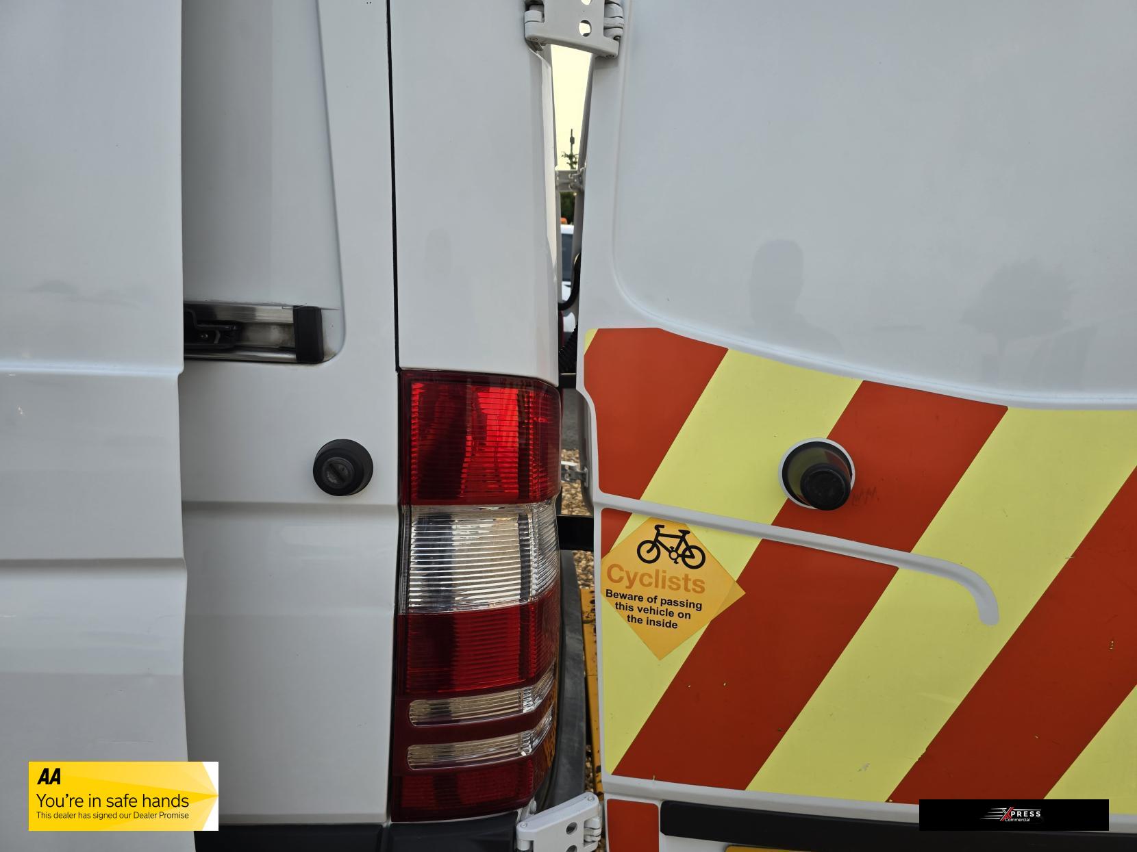 Mercedes-Benz Sprinter Sprinter 2.1 313 CDi Panel Van 4dr Diesel Manual RWD L1 H3 (222 g/km, 129 bhp)