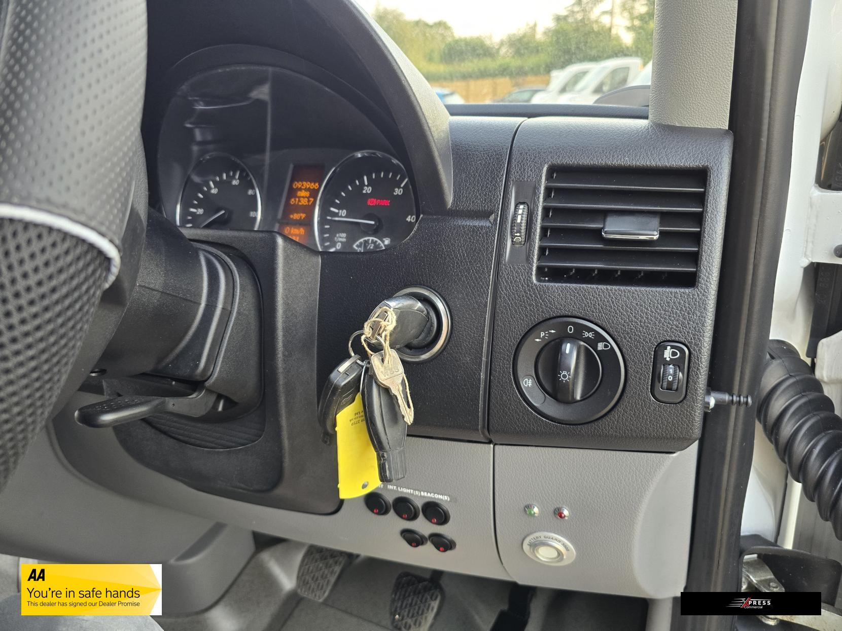 Mercedes-Benz Sprinter Sprinter 2.1 313 CDi Panel Van 4dr Diesel Manual RWD L1 H3 (222 g/km, 129 bhp)