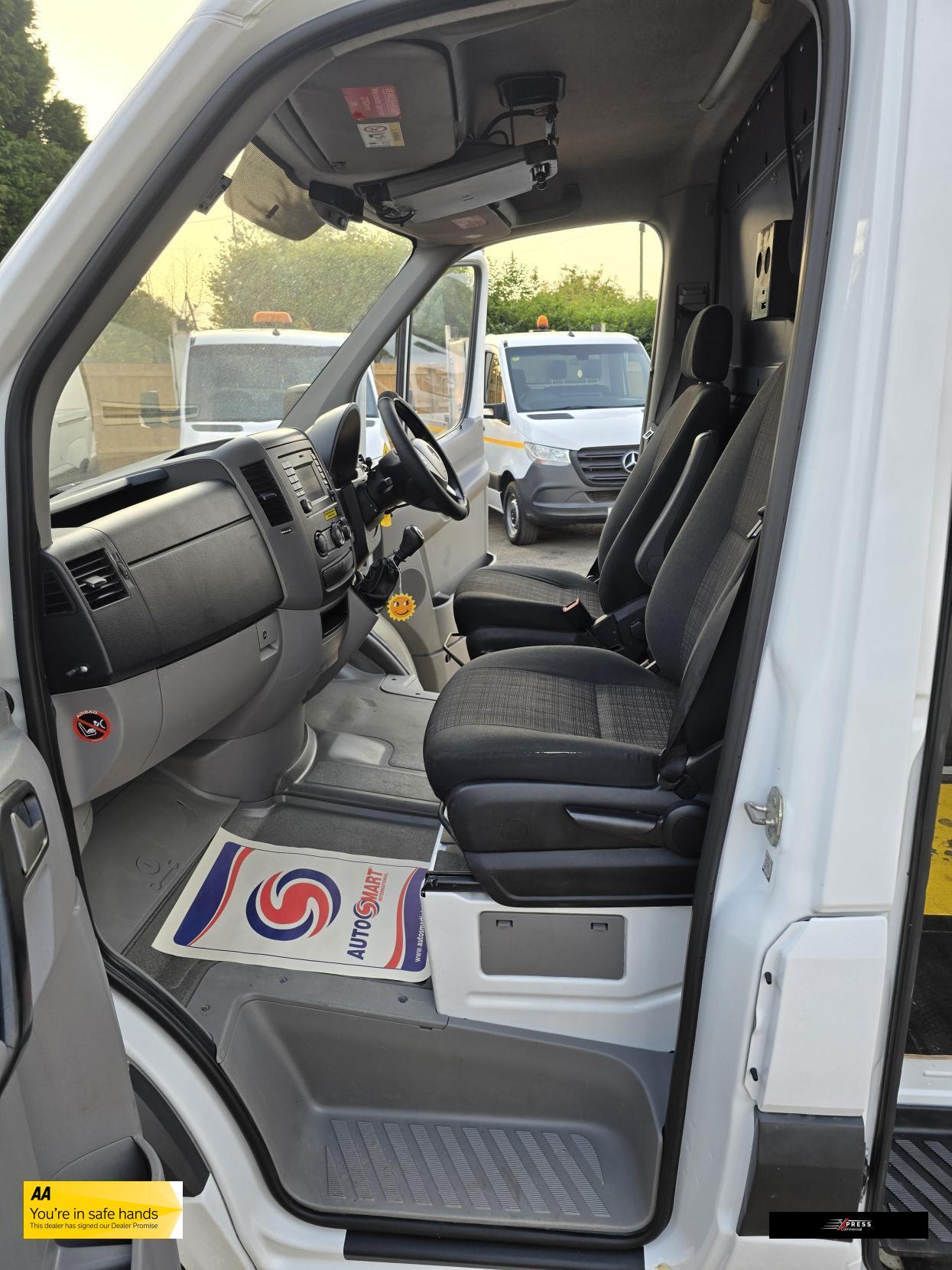 Mercedes-Benz Sprinter Sprinter 2.1 313 CDi Panel Van 4dr Diesel Manual RWD L1 H3 (222 g/km, 129 bhp)