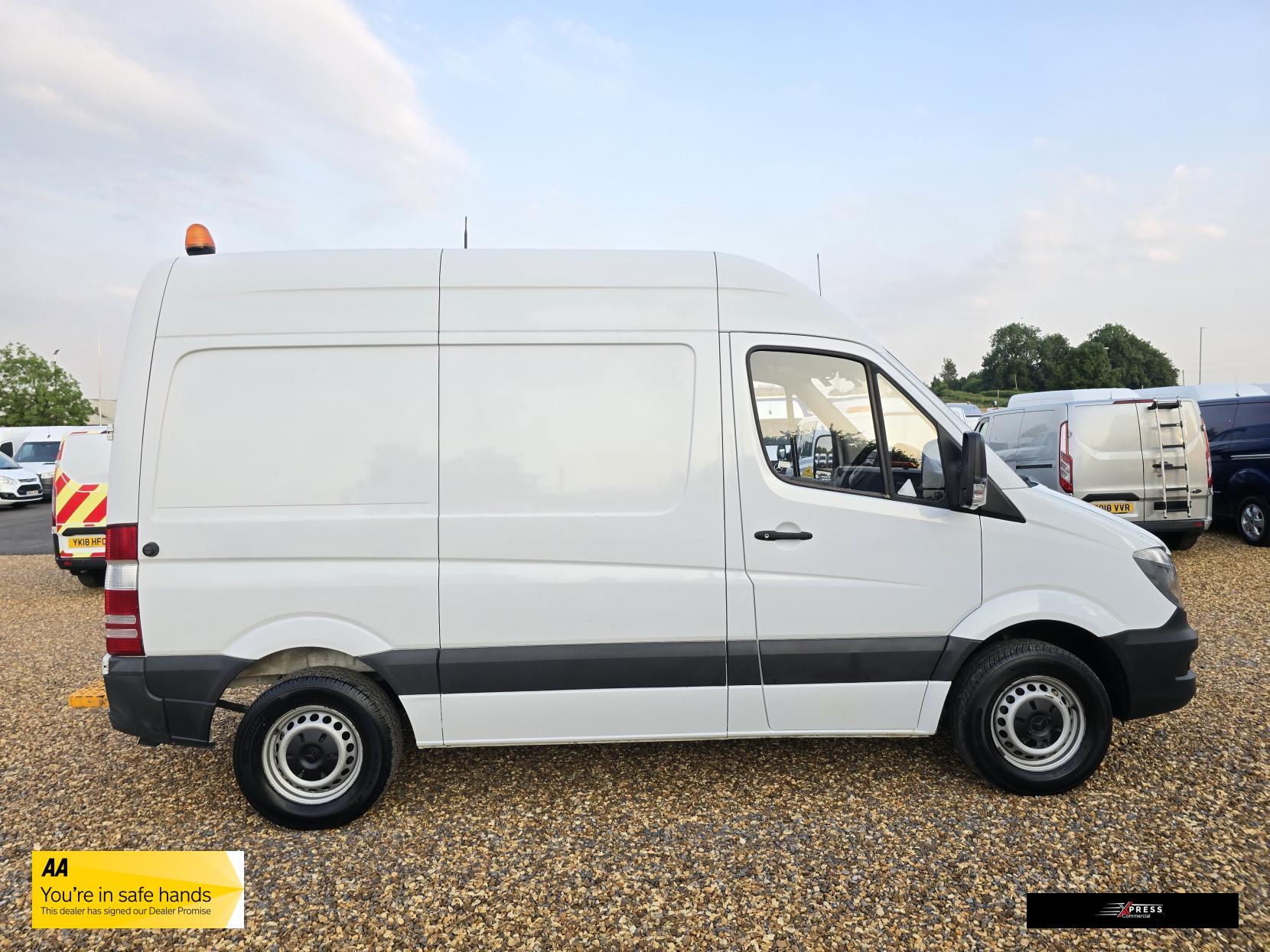 Mercedes-Benz Sprinter Sprinter 2.1 313 CDi Panel Van 4dr Diesel Manual RWD L1 H3 (222 g/km, 129 bhp)