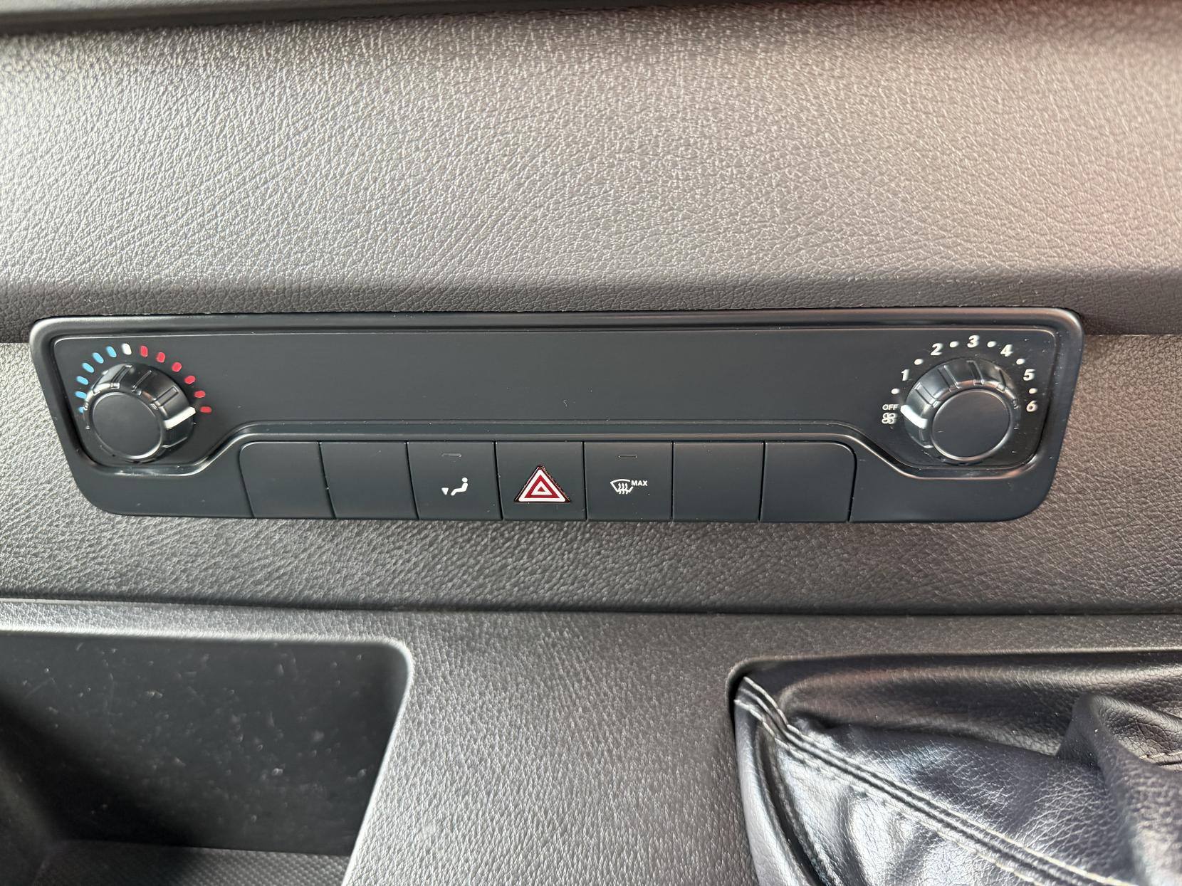 2022 Mercedes-Benz Sprinter 2.0 315 CDI Progressive Panel Van 5dr Diesel Manual RWD L2 H2 Euro 6 (s/s) (150 ps) - Thumbnail 45