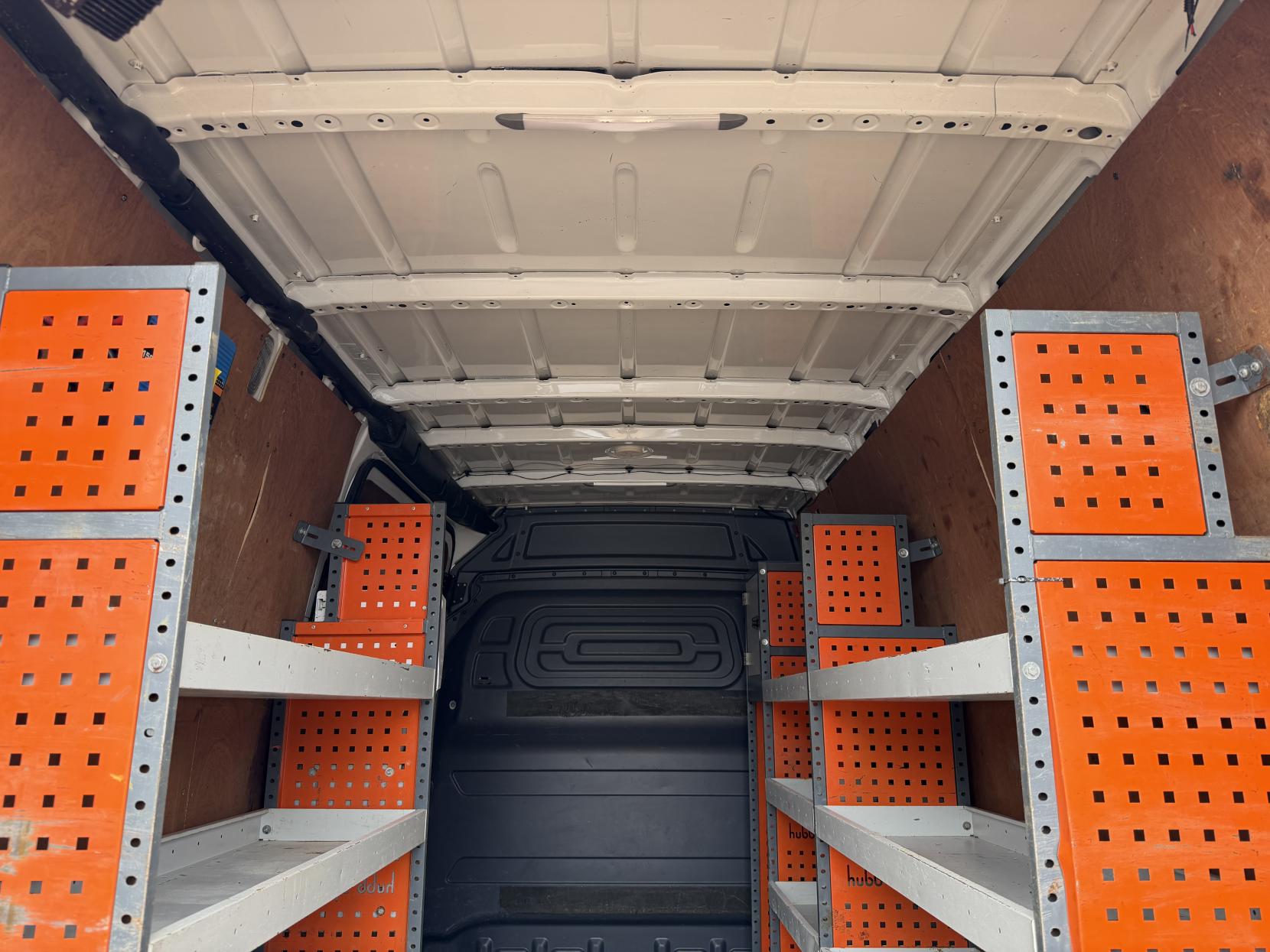 2022 Mercedes-Benz Sprinter 2.0 315 CDI Progressive Panel Van 5dr Diesel Manual RWD L2 H2 Euro 6 (s/s) (150 ps) - Thumbnail 32
