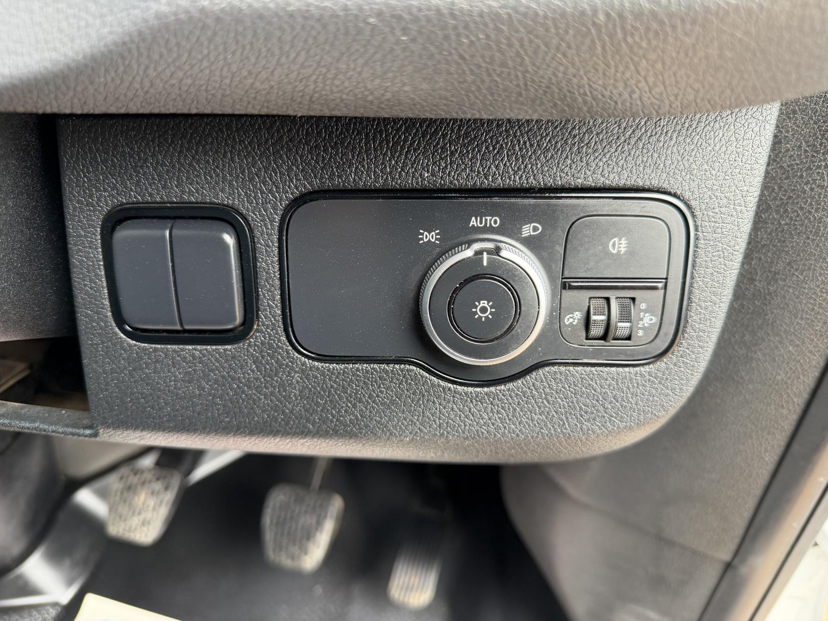 2021 Mercedes-Benz Sprinter 2.1 316 CDI Progressive Panel Van 5dr Diesel Manual RWD L2 H2 Euro 6 (s/s) (163 ps) - Thumbnail 25