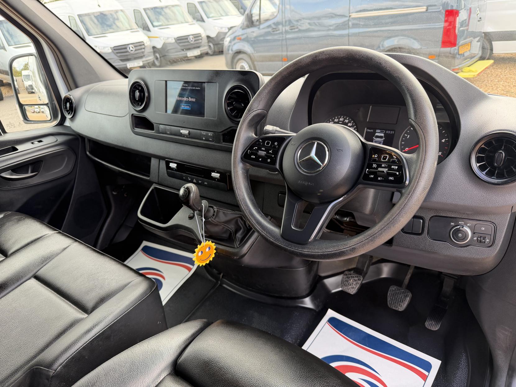 2021 Mercedes-Benz Sprinter 2.1 316 CDI Progressive Panel Van 5dr Diesel Manual RWD L2 H2 Euro 6 (s/s) (163 ps) - Thumbnail 2