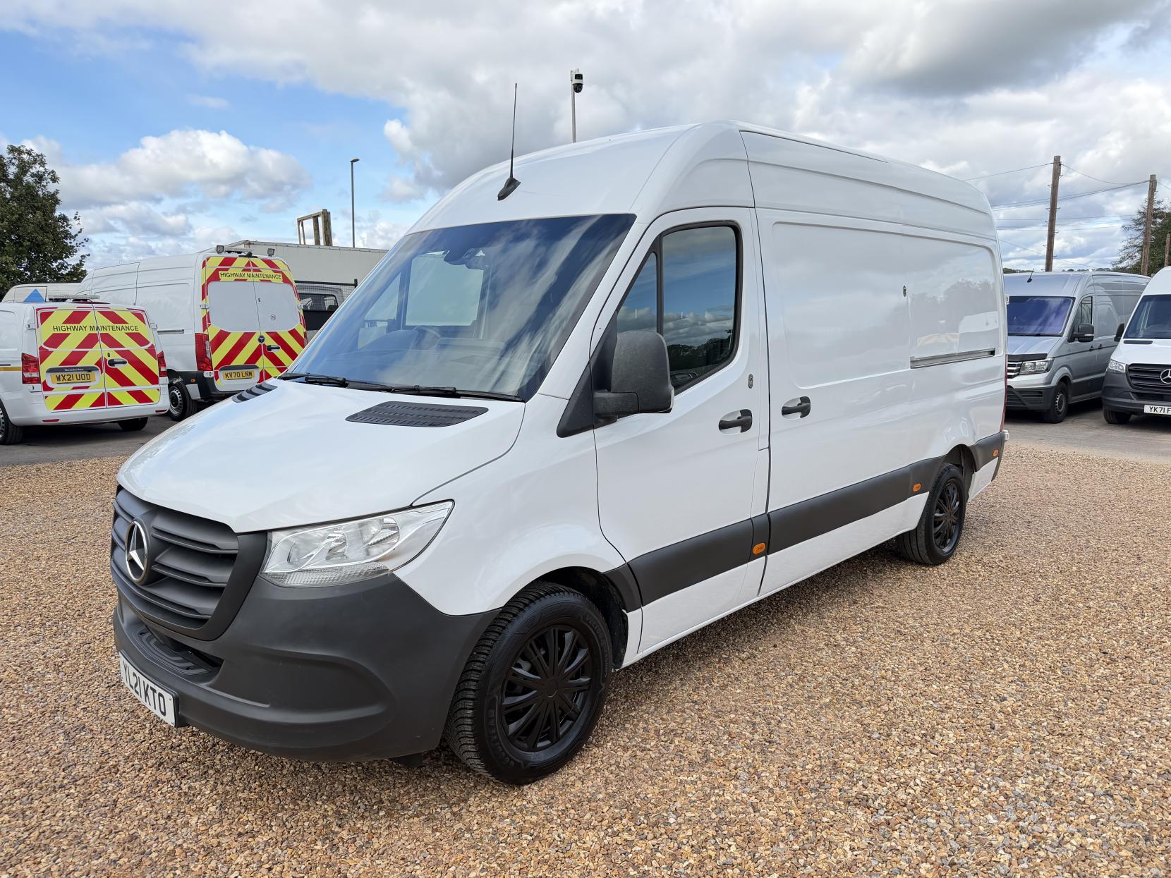 2021 Mercedes-Benz Sprinter 2.1 316 CDI Progressive Panel Van 5dr Diesel Manual RWD L2 H2 Euro 6 (s/s) (163 ps) - Thumbnail 7