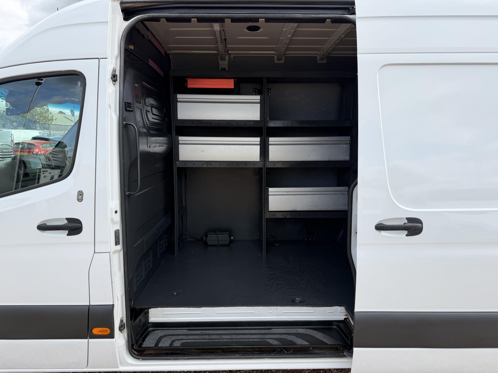 2021 Mercedes-Benz Sprinter 2.1 316 CDI Progressive Panel Van 5dr Diesel Manual RWD L2 H2 Euro 6 (s/s) (163 ps) - Thumbnail 35