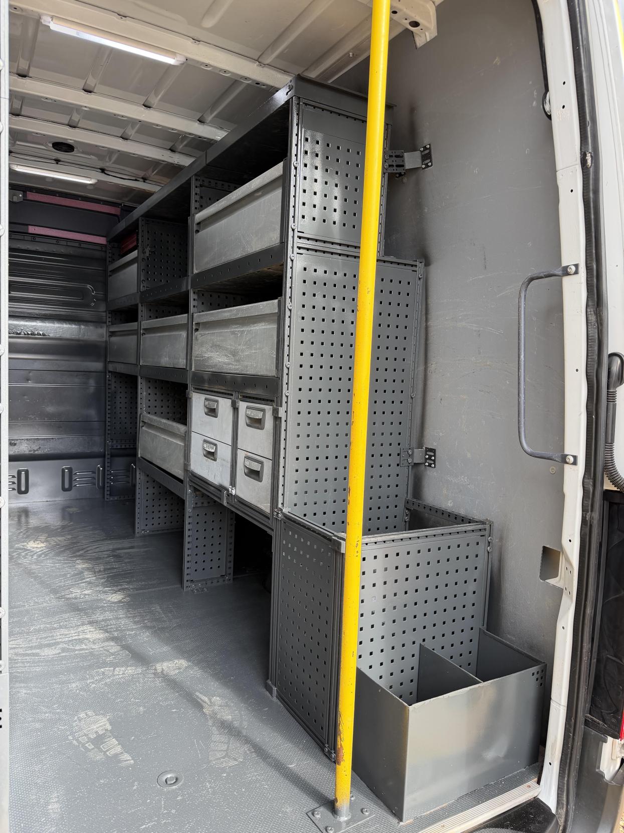 2021 Mercedes-Benz Sprinter 2.1 316 CDI Progressive Panel Van 5dr Diesel Manual RWD L2 H2 Euro 6 (s/s) (163 ps) - Thumbnail 50