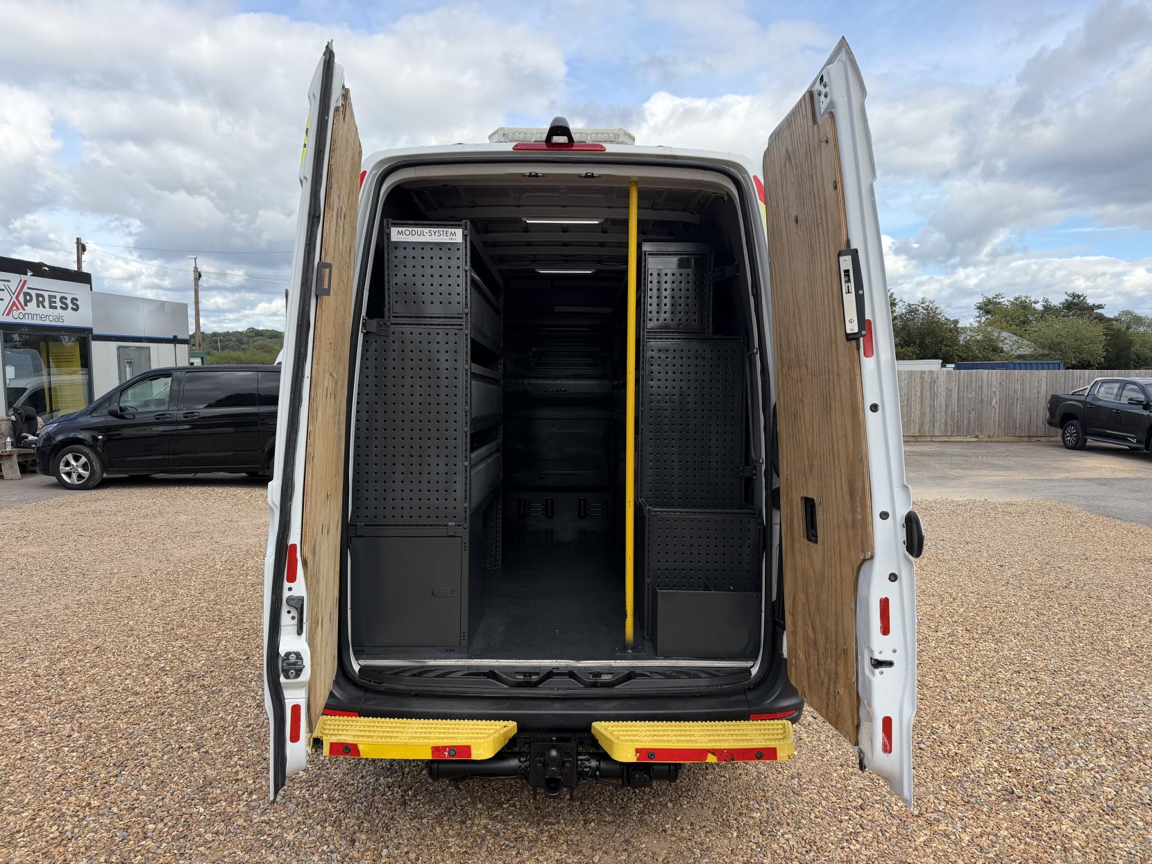 2021 Mercedes-Benz Sprinter 2.1 316 CDI Progressive Panel Van 5dr Diesel Manual RWD L2 H2 Euro 6 (s/s) (163 ps) - Thumbnail 3