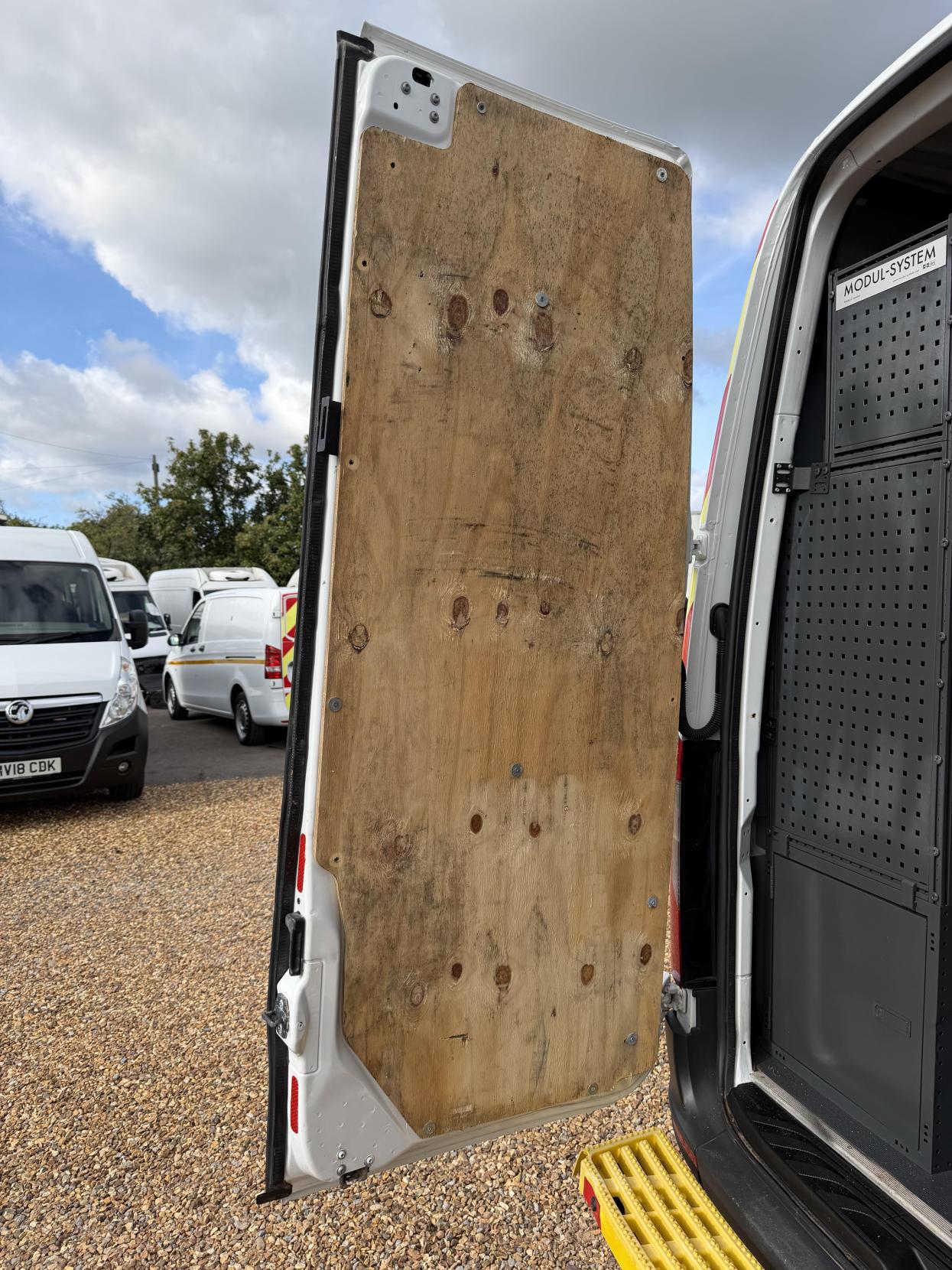 2021 Mercedes-Benz Sprinter 2.1 316 CDI Progressive Panel Van 5dr Diesel Manual RWD L2 H2 Euro 6 (s/s) (163 ps) - Thumbnail 47