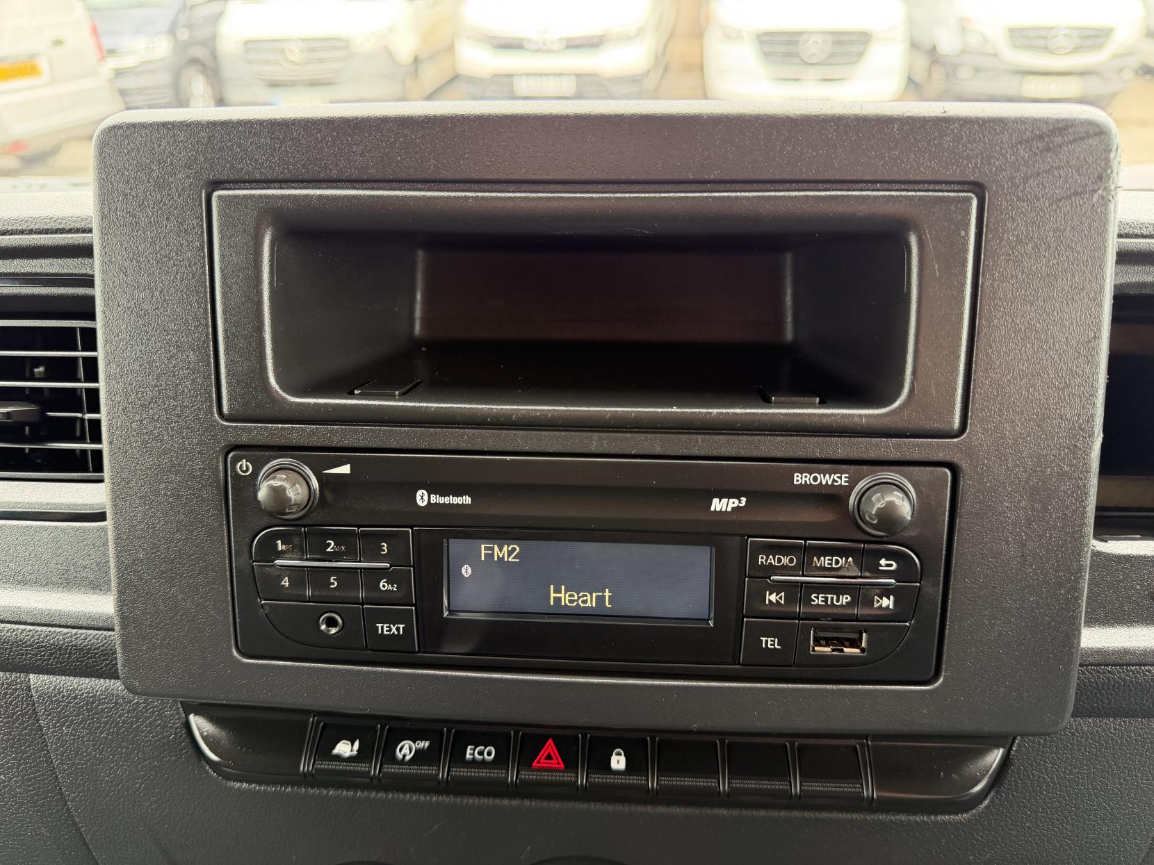 2021 Renault Master 2.3 dCi ENERGY 35 Business Panel Van 4dr Diesel Manual FWD LWB Medium Roof Euro 6 (s/s) (150 bhp) - Thumbnail 25