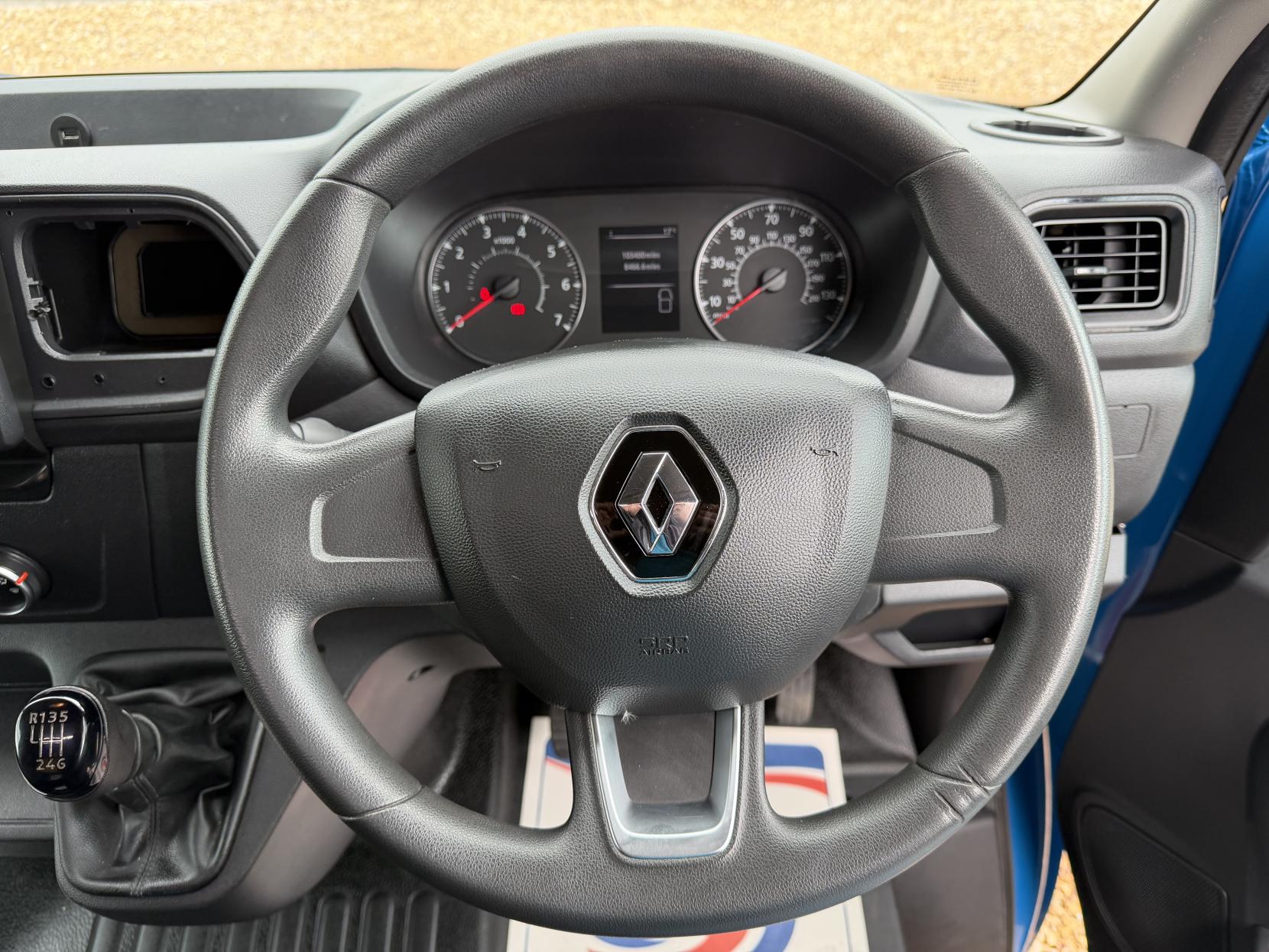 2021 Renault Master 2.3 dCi ENERGY 35 Business Panel Van 4dr Diesel Manual FWD LWB Medium Roof Euro 6 (s/s) (150 bhp) - Thumbnail 21
