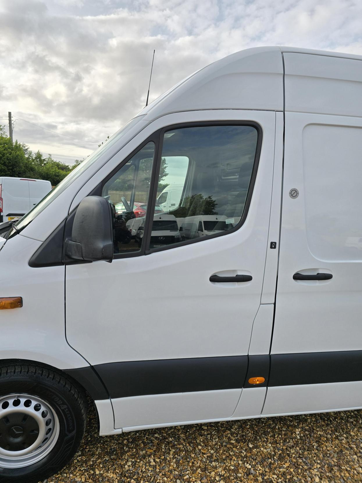 Mercedes-Benz Sprinter 2.1 311 CDI Panel Van 5dr Diesel Manual RWD L3 H2 Euro 6 (114 ps)