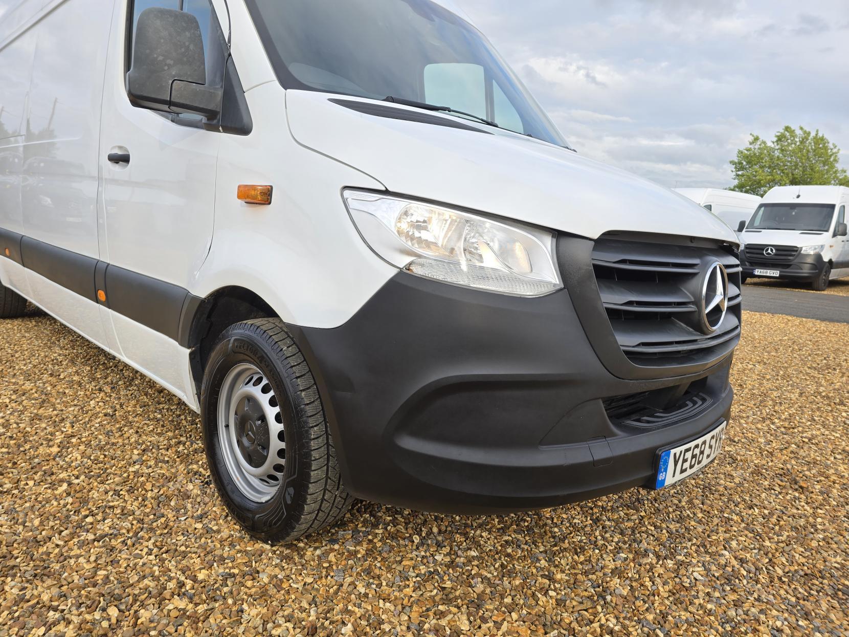 Mercedes-Benz Sprinter 2.1 311 CDI Panel Van 5dr Diesel Manual RWD L3 H2 Euro 6 (114 ps)