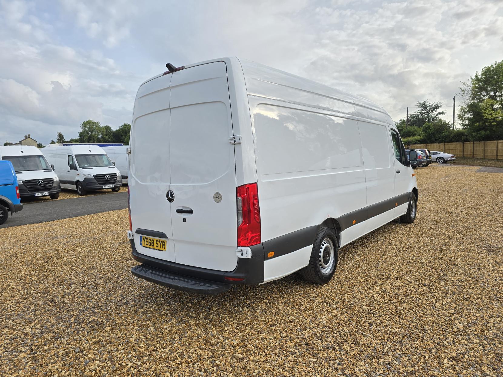 Mercedes-Benz Sprinter 2.1 311 CDI Panel Van 5dr Diesel Manual RWD L3 H2 Euro 6 (114 ps)