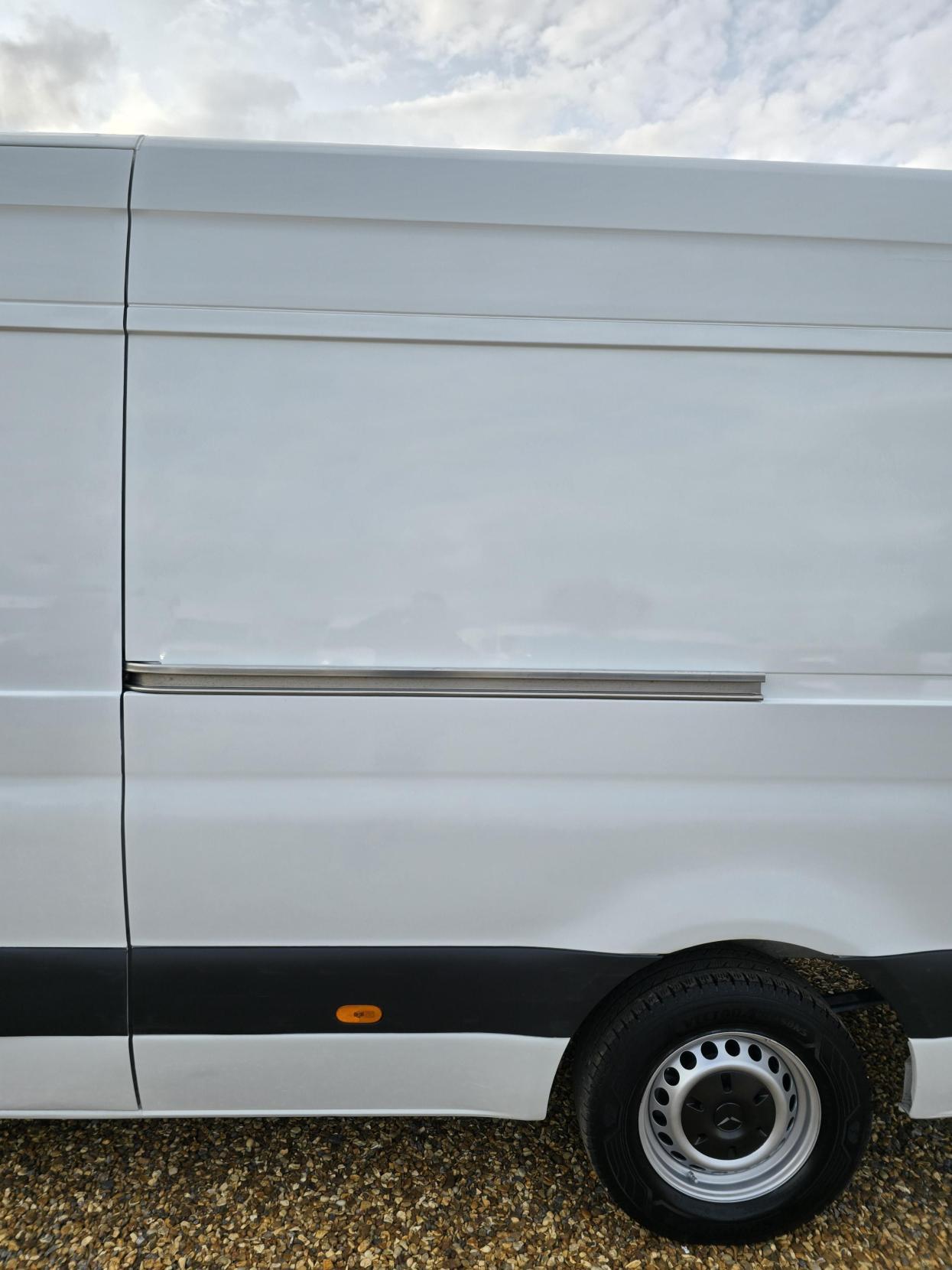 Mercedes-Benz Sprinter 2.1 311 CDI Panel Van 5dr Diesel Manual RWD L3 H2 Euro 6 (114 ps)