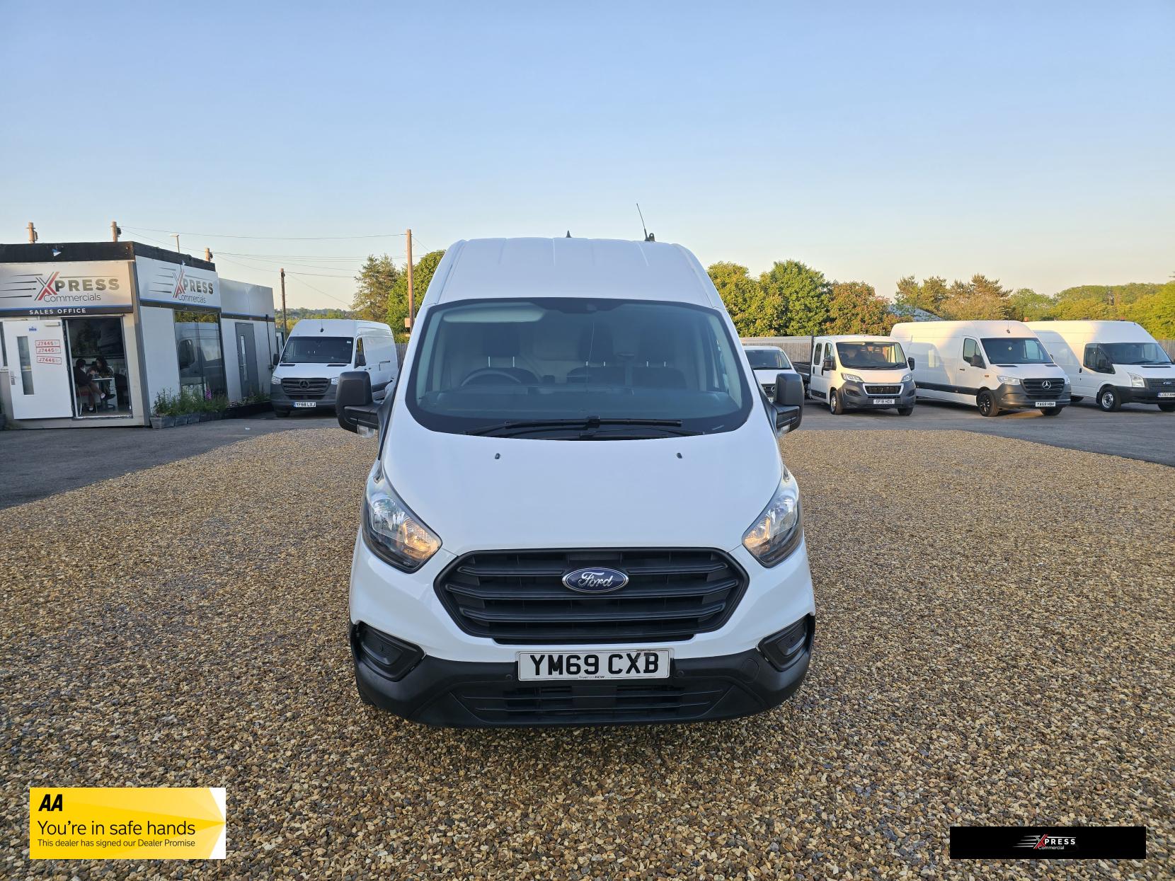 Ford Transit Custom Transit Custom 2.0 280 EcoBlue Leader Panel Van 5dr Diesel Manual L1 H2 Euro 6 (s/s) (105 ps)