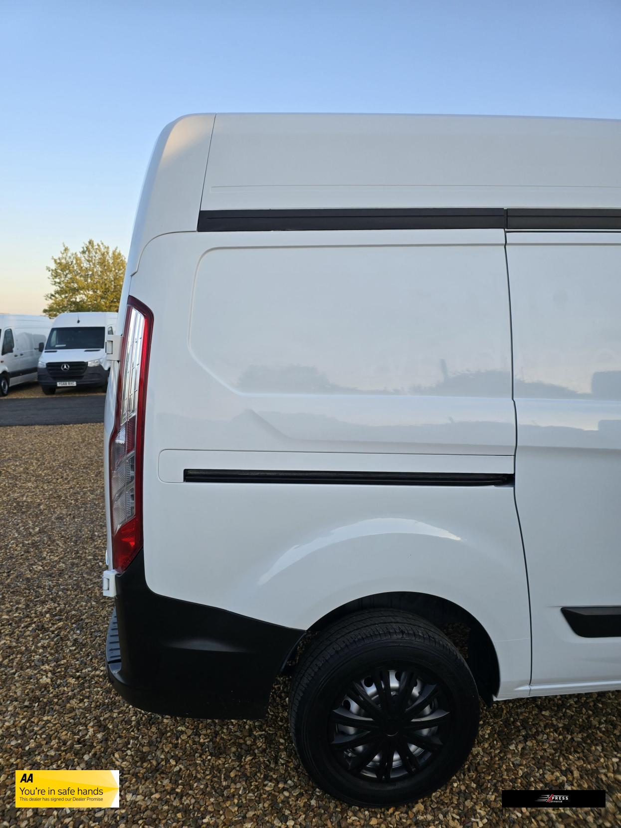 Ford Transit Custom Transit Custom 2.0 280 EcoBlue Leader Panel Van 5dr Diesel Manual L1 H2 Euro 6 (s/s) (105 ps)