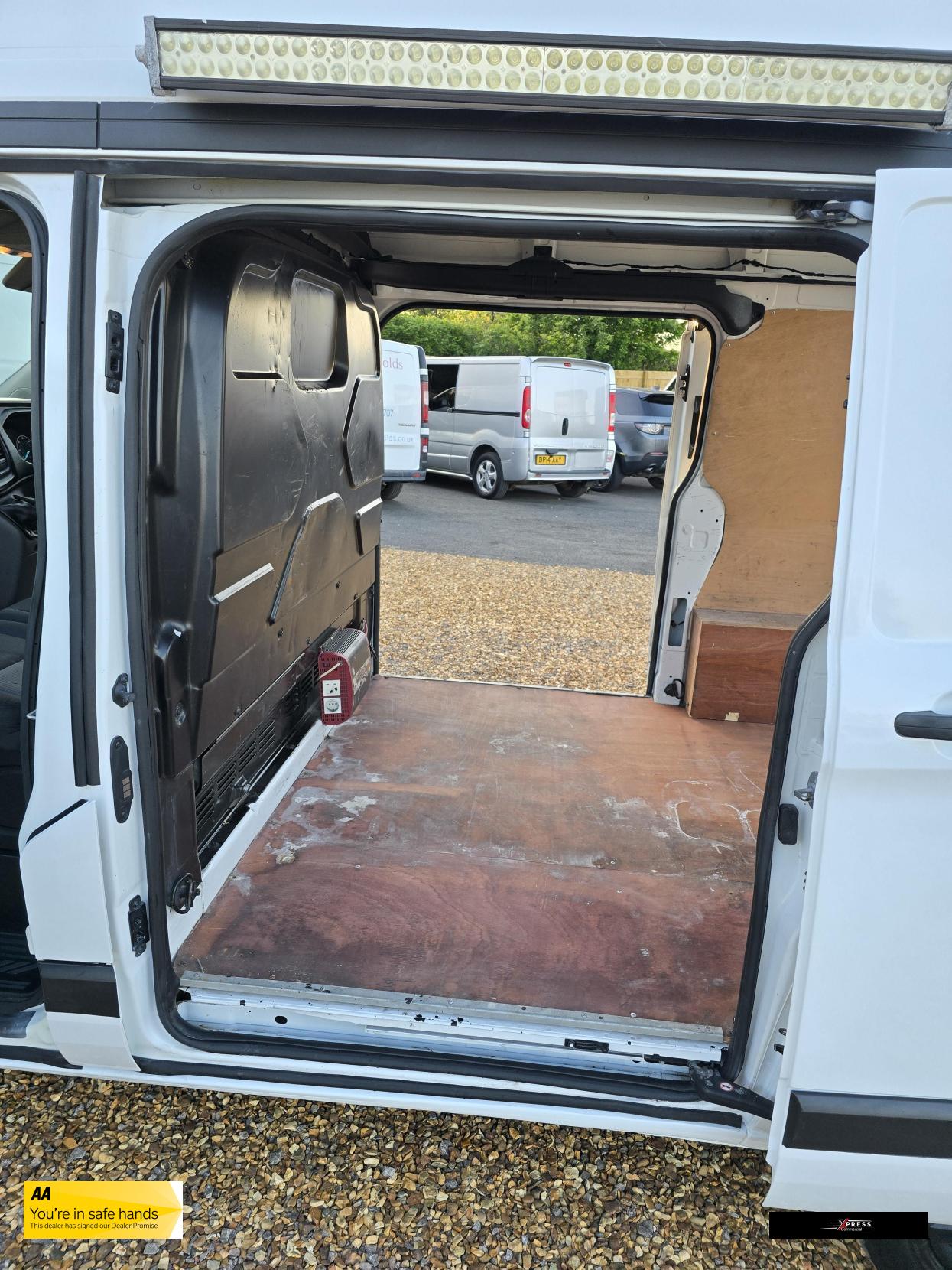 Ford Transit Custom Transit Custom 2.0 280 EcoBlue Leader Panel Van 5dr Diesel Manual L1 H2 Euro 6 (s/s) (105 ps)
