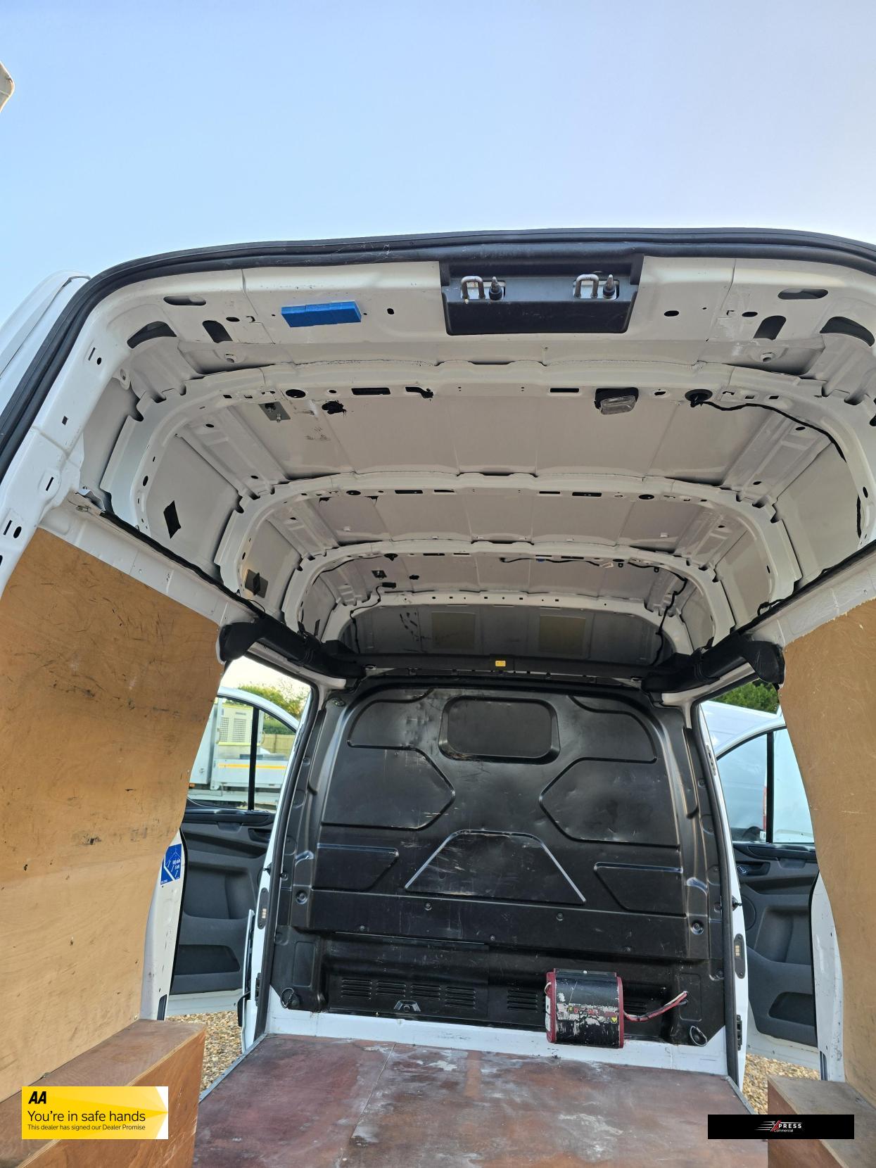 Ford Transit Custom Transit Custom 2.0 280 EcoBlue Leader Panel Van 5dr Diesel Manual L1 H2 Euro 6 (s/s) (105 ps)