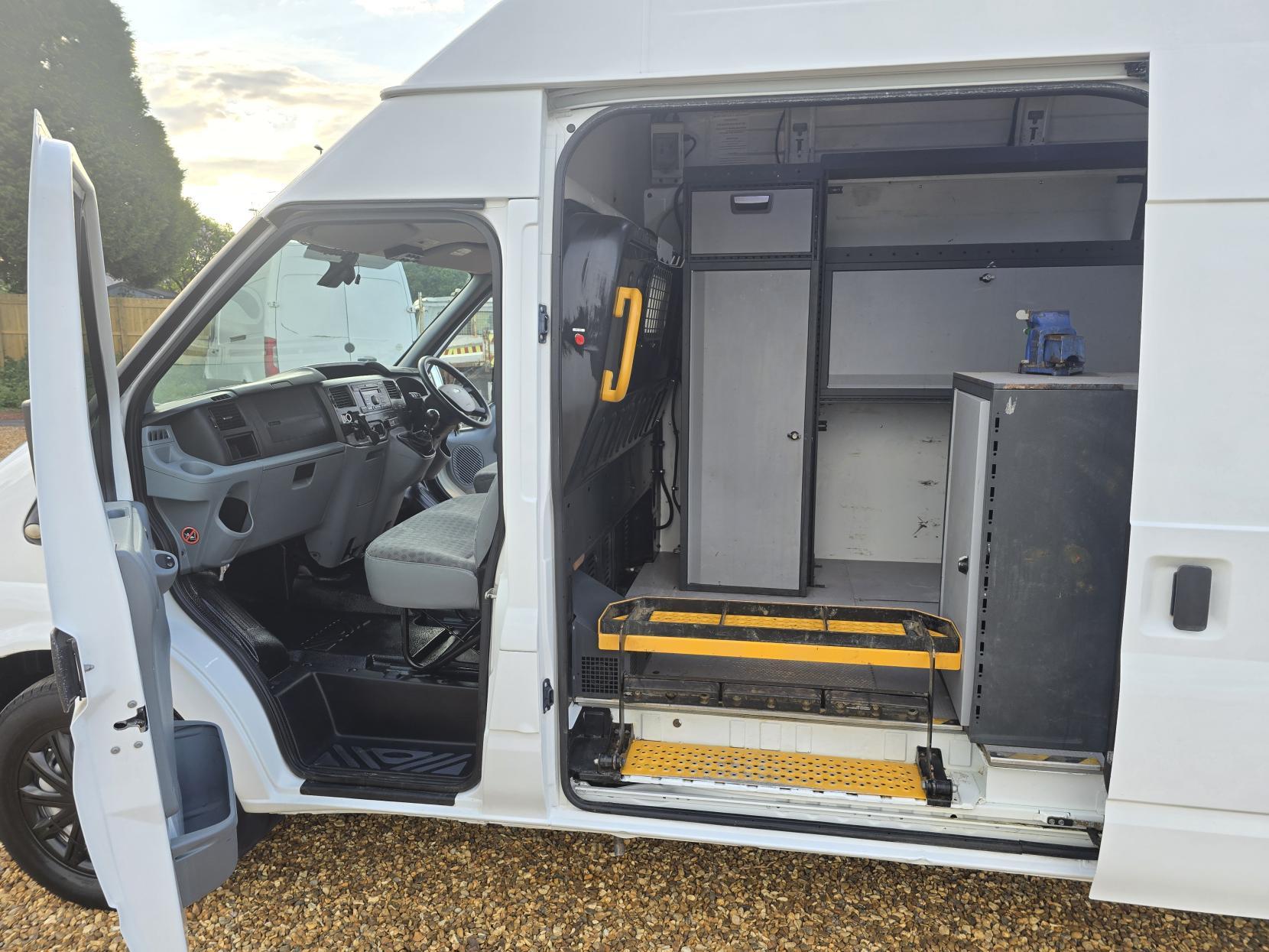 Ford Transit 2.2 TDCi 350 Panel Van 3dr Diesel Manual RWD L3 H3 (224 g/km, 98 bhp)