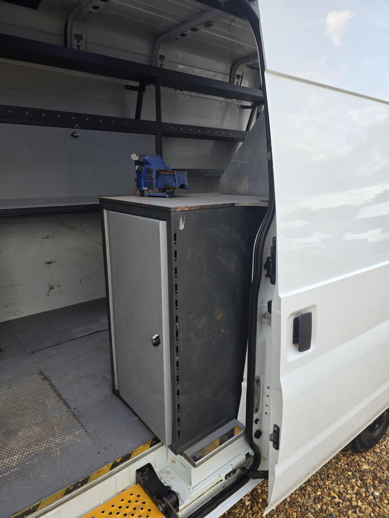 Ford Transit 2.2 TDCi 350 Panel Van 3dr Diesel Manual RWD L3 H3 (224 g/km, 98 bhp)