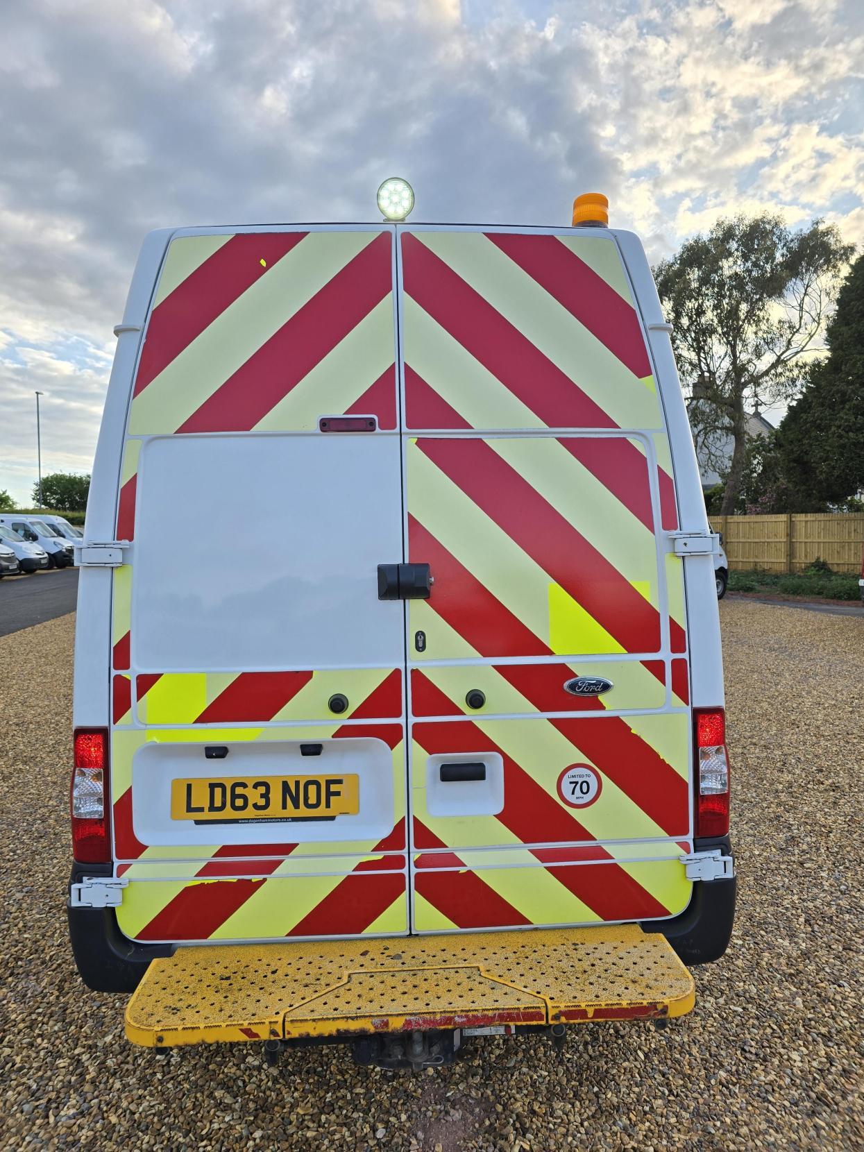 Ford Transit 2.2 TDCi 350 Panel Van 3dr Diesel Manual RWD L3 H3 (224 g/km, 98 bhp)