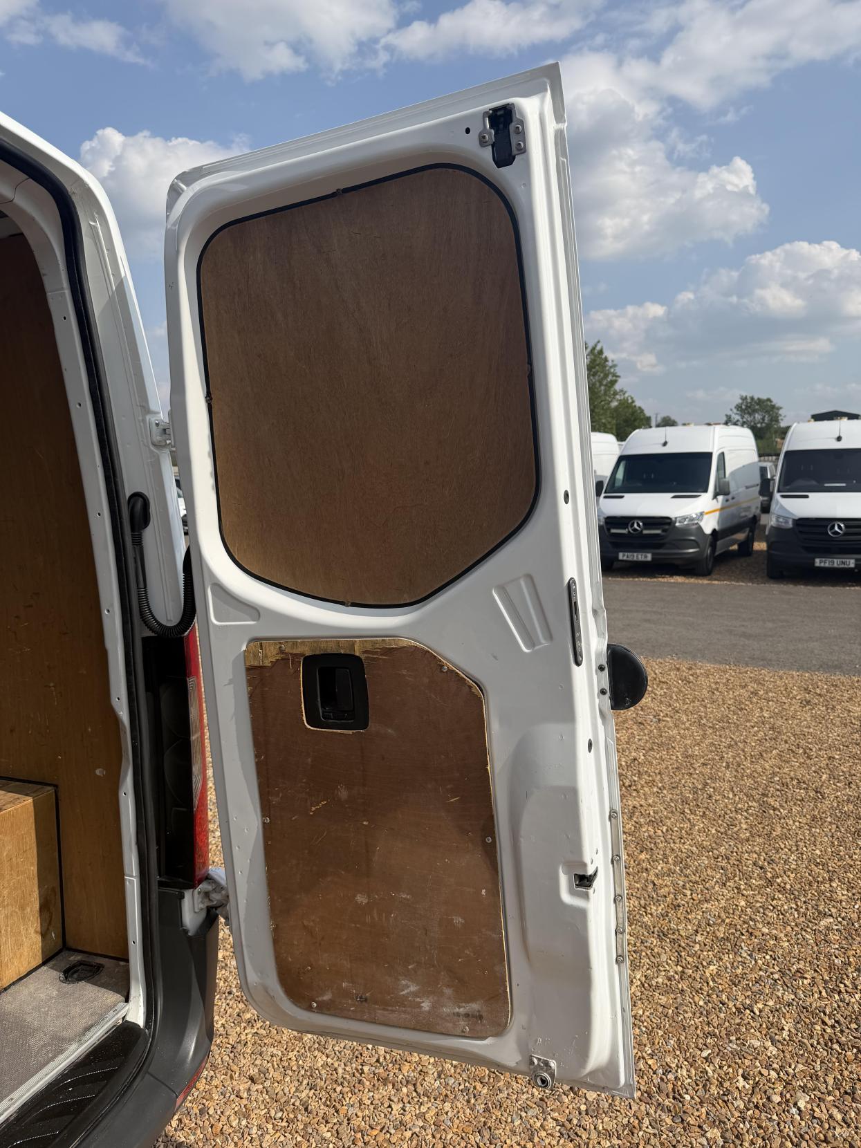 2019 Mercedes-Benz Sprinter 2.1 314 CDI Panel Van 5dr Diesel Manual FWD L2 H1 Euro 6 (143 ps) - Thumbnail 16