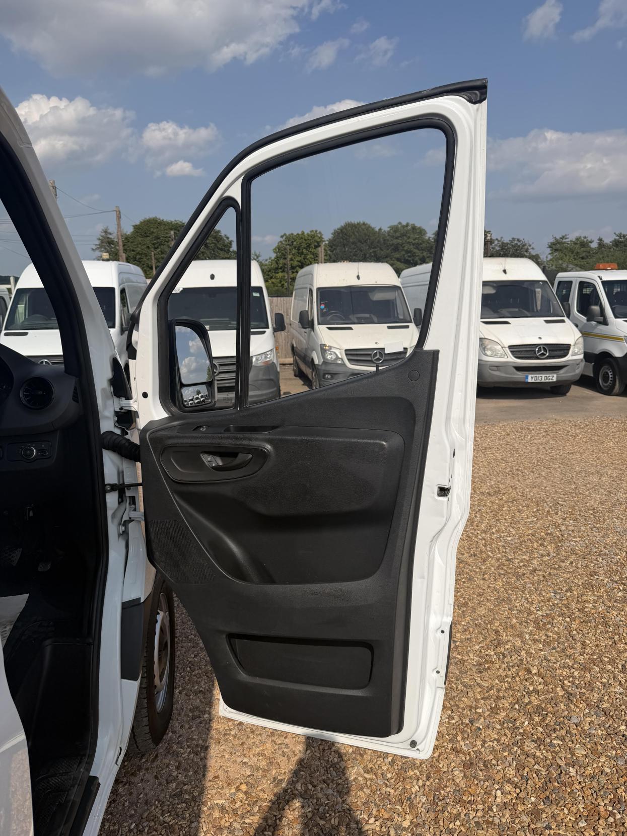 2019 Mercedes-Benz Sprinter 2.1 314 CDI Panel Van 5dr Diesel Manual FWD L2 H1 Euro 6 (143 ps) - Thumbnail 19