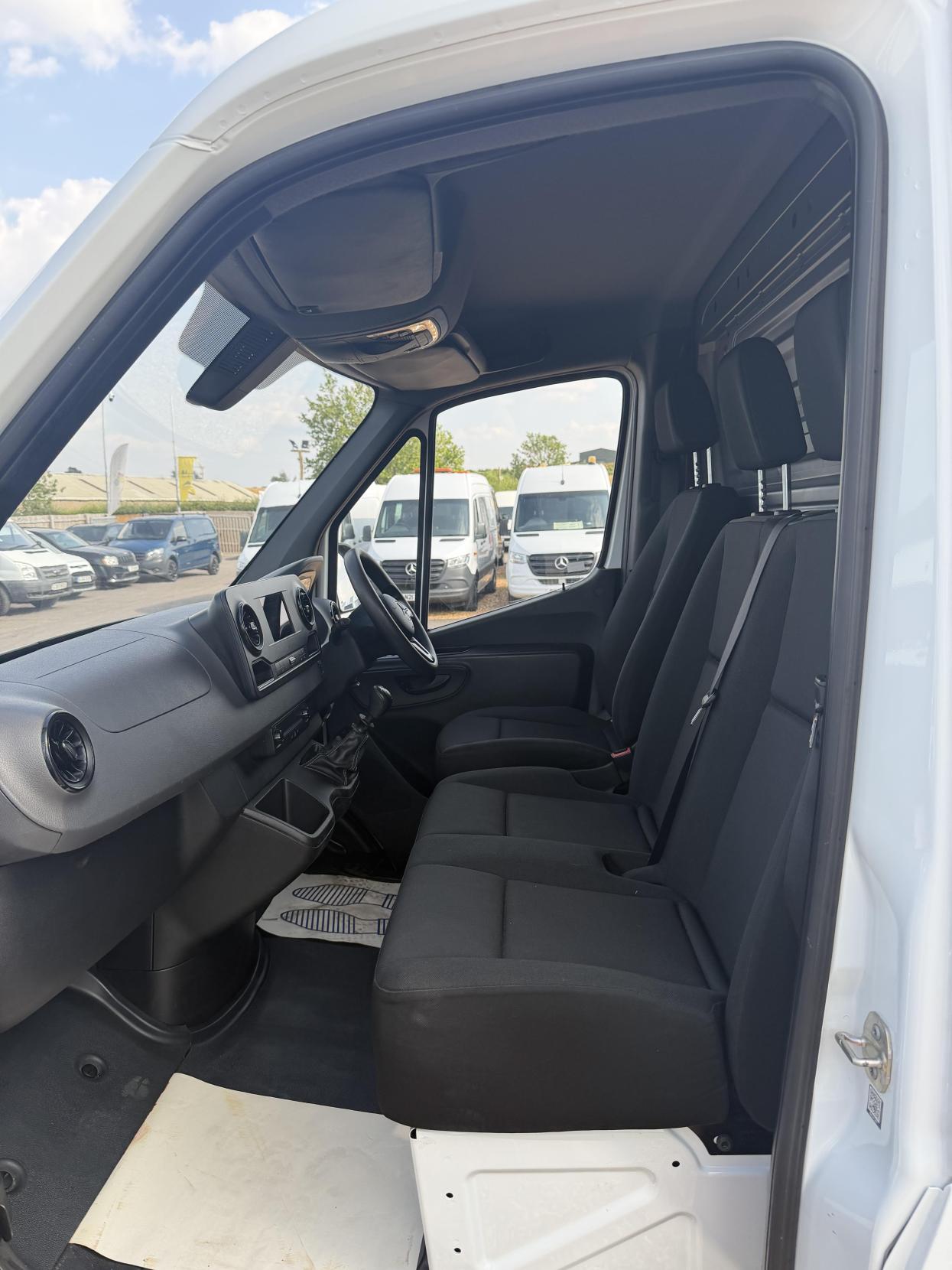 2019 Mercedes-Benz Sprinter 2.1 314 CDI Panel Van 5dr Diesel Manual FWD L2 H1 Euro 6 (143 ps) - Thumbnail 26