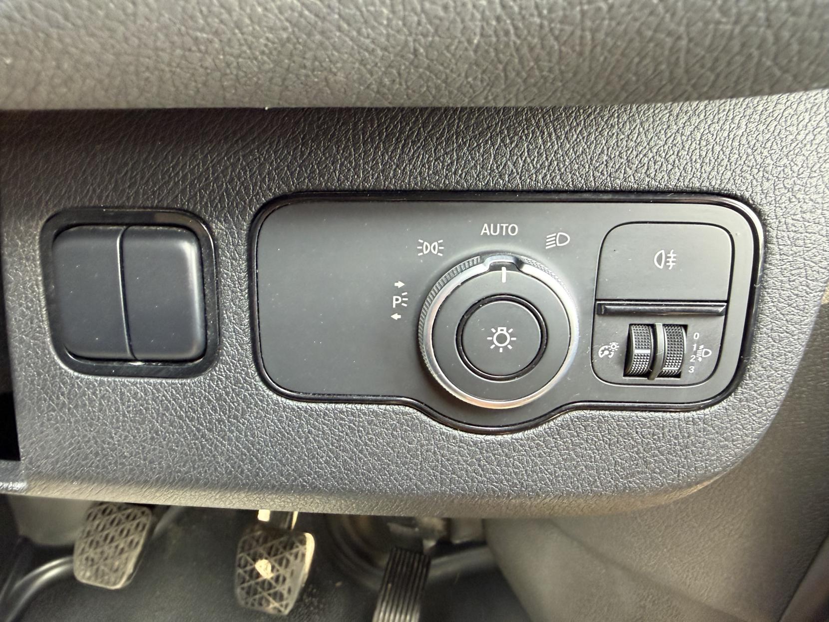 2019 Mercedes-Benz Sprinter 2.1 314 CDI Panel Van 5dr Diesel Manual FWD L2 H1 Euro 6 (143 ps) - Thumbnail 35