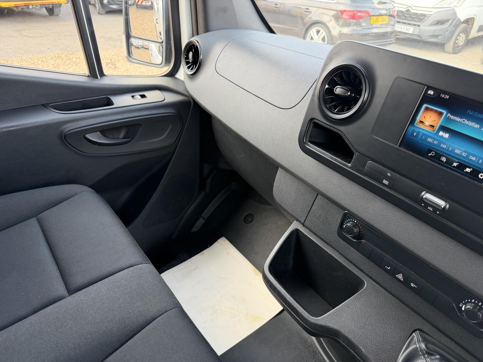 2019 Mercedes-Benz Sprinter 2.1 314 CDI Panel Van 5dr Diesel Manual FWD L2 H1 Euro 6 (143 ps) - Thumbnail 43