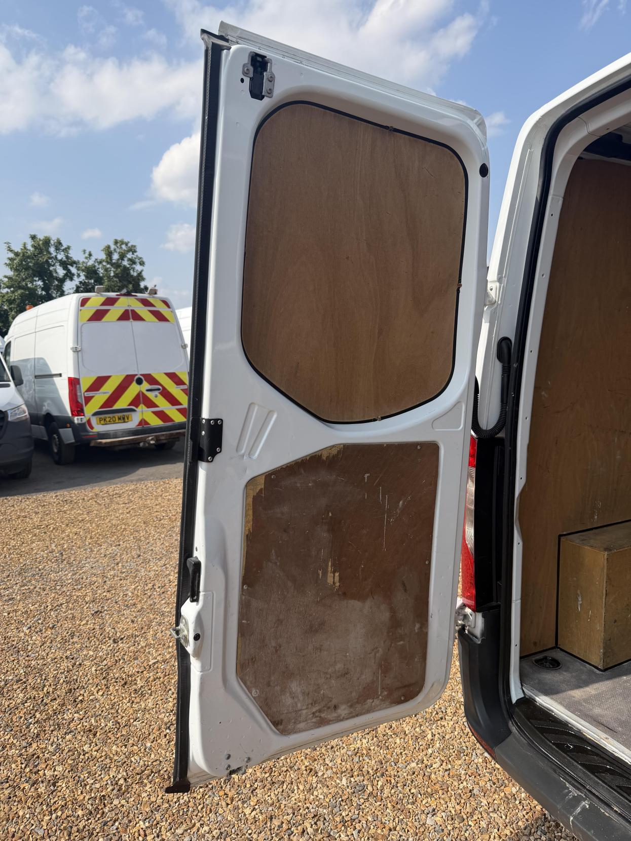2019 Mercedes-Benz Sprinter 2.1 314 CDI Panel Van 5dr Diesel Manual FWD L2 H1 Euro 6 (143 ps) - Thumbnail 15