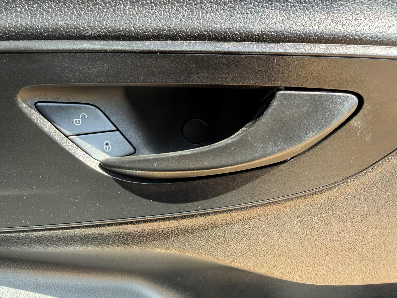 2019 Mercedes-Benz Sprinter 2.1 316 CDI Panel Van 5dr Diesel Manual RWD L2 H2 Euro 6 (163 ps) - Thumbnail 21