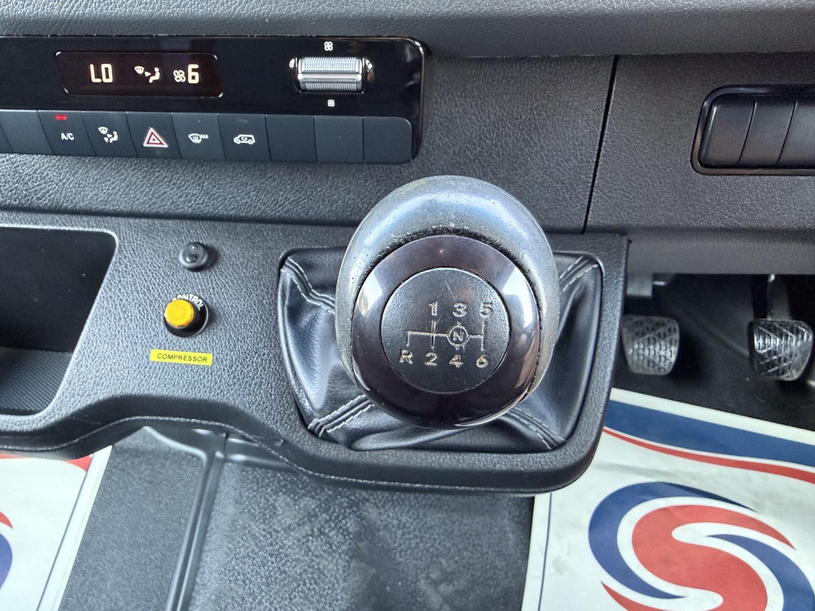 2019 Mercedes-Benz Sprinter 2.1 316 CDI Panel Van 5dr Diesel Manual RWD L2 H2 Euro 6 (163 ps) - Thumbnail 31
