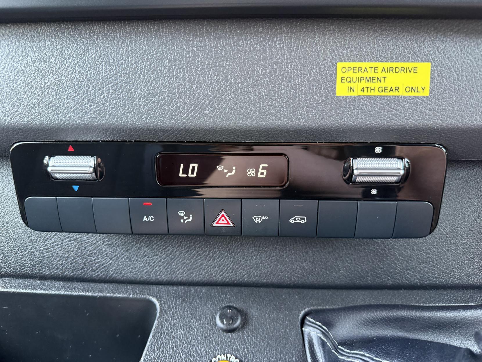 2019 Mercedes-Benz Sprinter 2.1 316 CDI Panel Van 5dr Diesel Manual RWD L2 H2 Euro 6 (163 ps) - Thumbnail 26