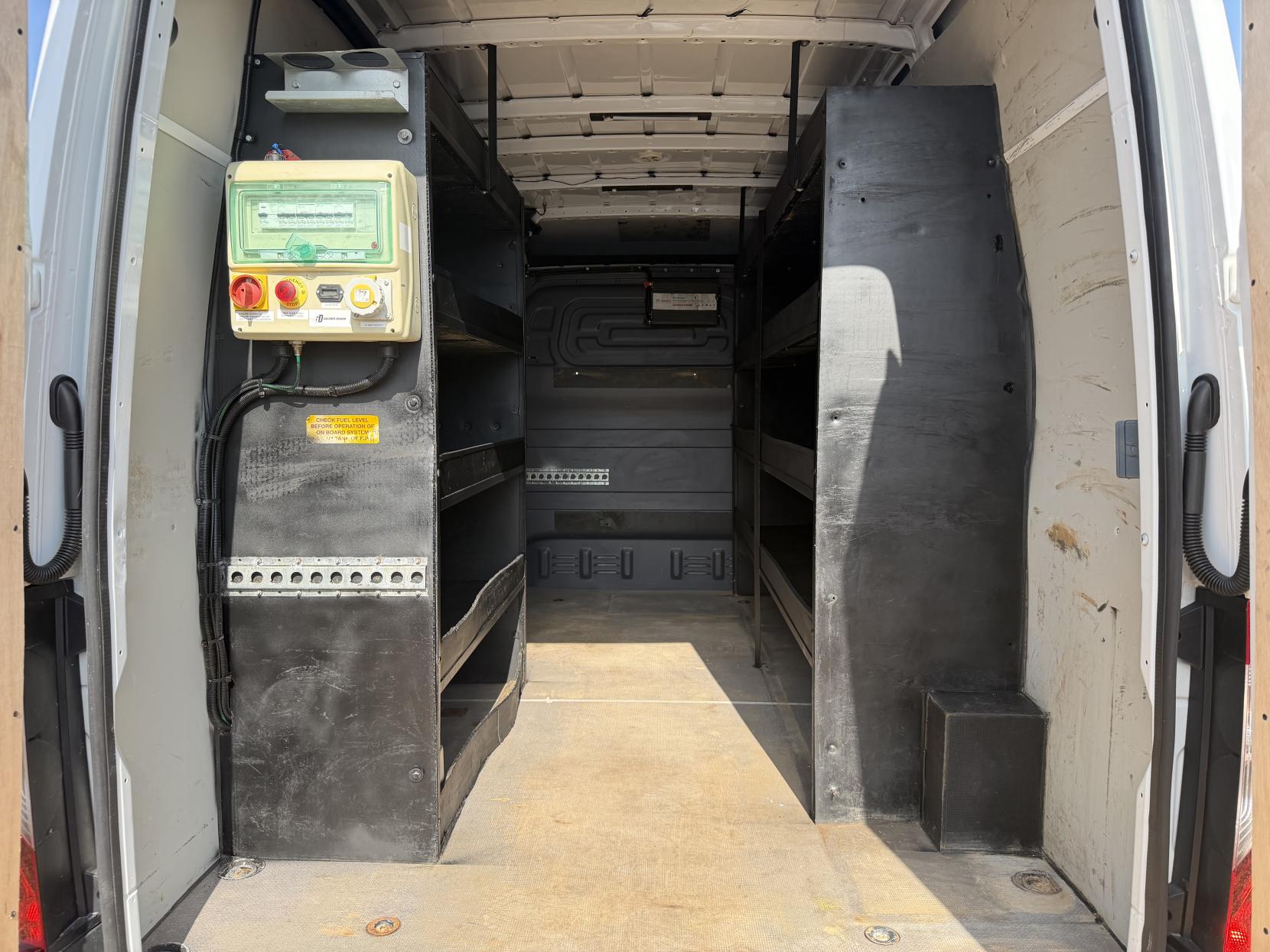 2019 Mercedes-Benz Sprinter 2.1 316 CDI Panel Van 5dr Diesel Manual RWD L2 H2 Euro 6 (163 ps) - Thumbnail 42