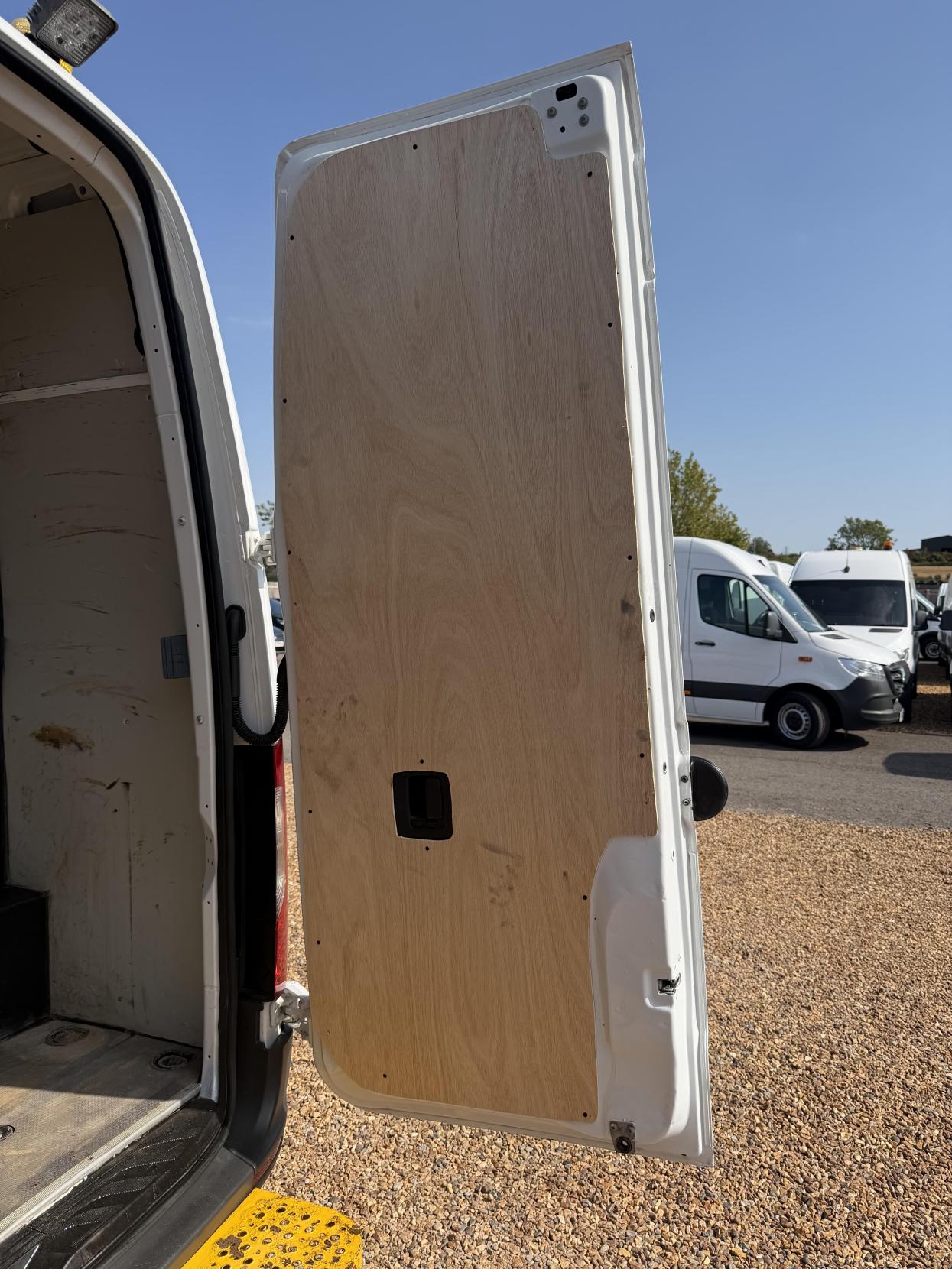 2019 Mercedes-Benz Sprinter 2.1 316 CDI Panel Van 5dr Diesel Manual RWD L2 H2 Euro 6 (163 ps) - Thumbnail 50