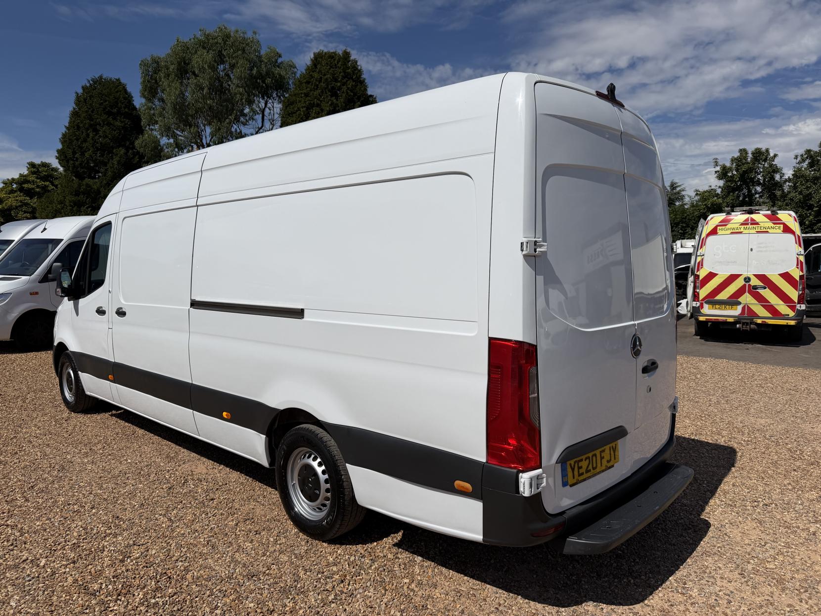 2020 Mercedes-Benz Sprinter 2.1 314 CDI Panel Van 5dr Diesel Manual RWD L3 H2 Euro 6 (143 ps) - Thumbnail 9