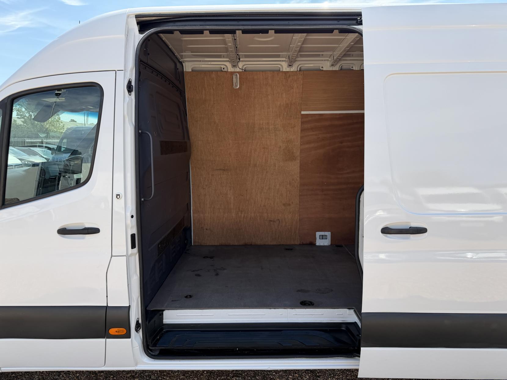 2020 Mercedes-Benz Sprinter 2.1 314 CDI Panel Van 5dr Diesel Manual RWD L3 H2 Euro 6 (143 ps) - Thumbnail 31