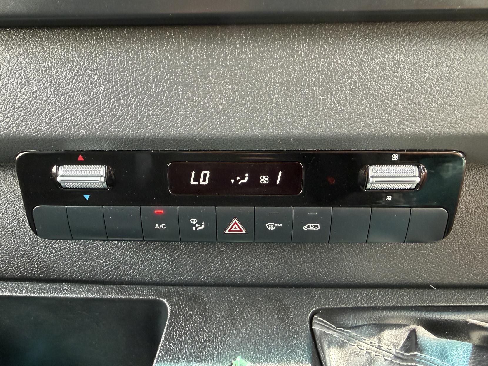 2019 Mercedes-Benz Sprinter 2.1 316 CDI Panel Van 5dr Diesel Manual RWD L2 H2 Euro 6 (163 ps) - Thumbnail 40