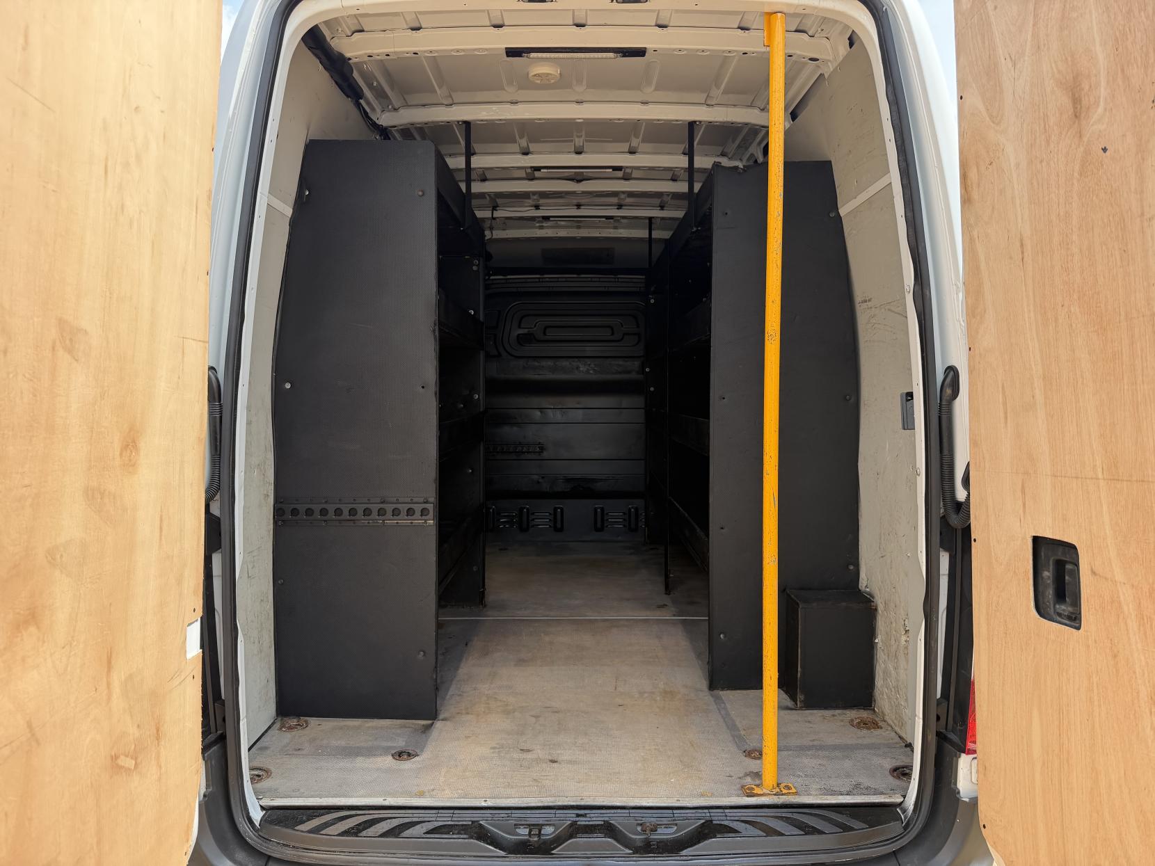 2019 Mercedes-Benz Sprinter 2.1 316 CDI Panel Van 5dr Diesel Manual RWD L2 H2 Euro 6 (163 ps) - Thumbnail 3