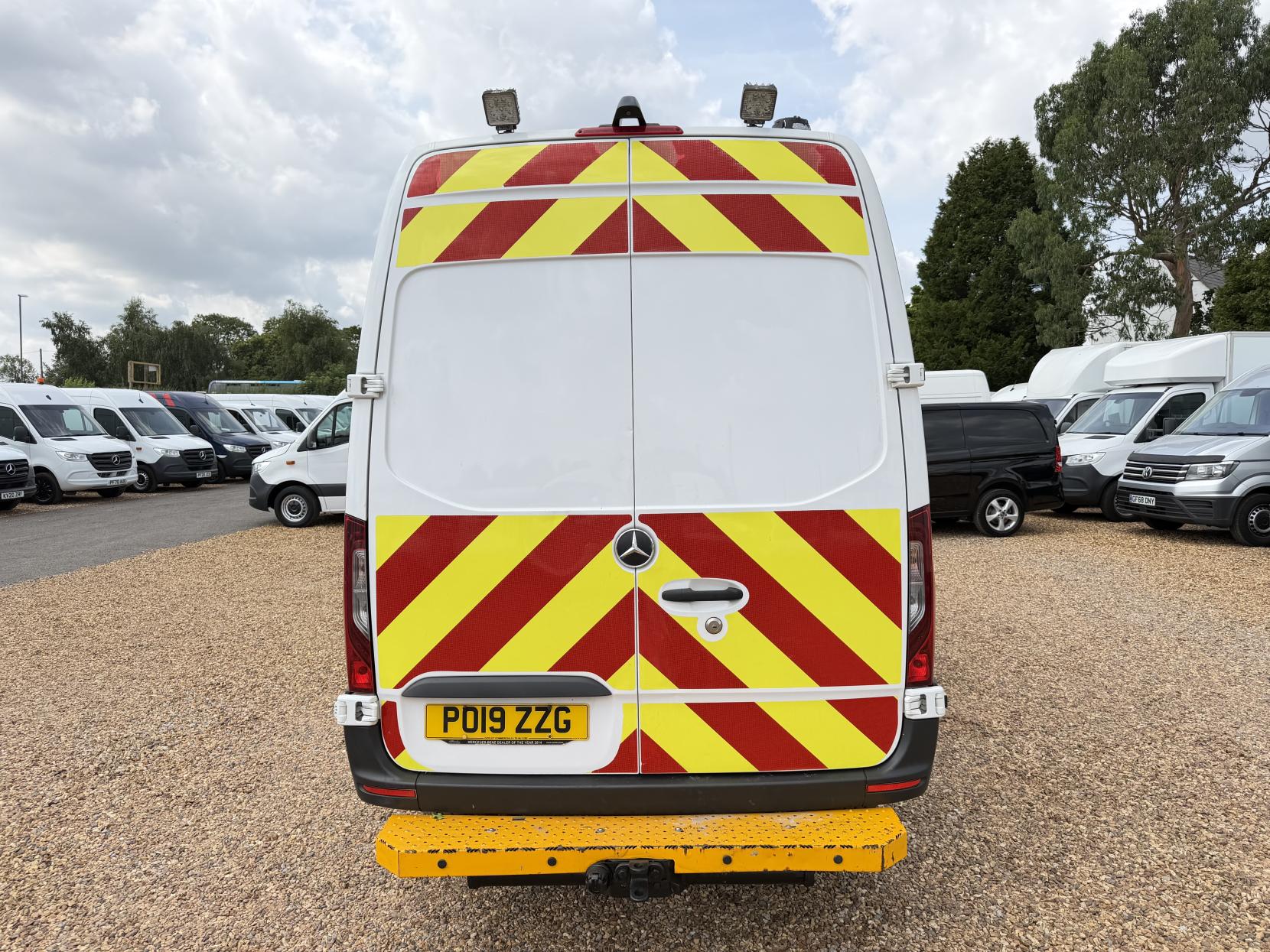 2019 Mercedes-Benz Sprinter 2.1 316 CDI Panel Van 5dr Diesel Manual RWD L2 H2 Euro 6 (163 ps) - Thumbnail 10